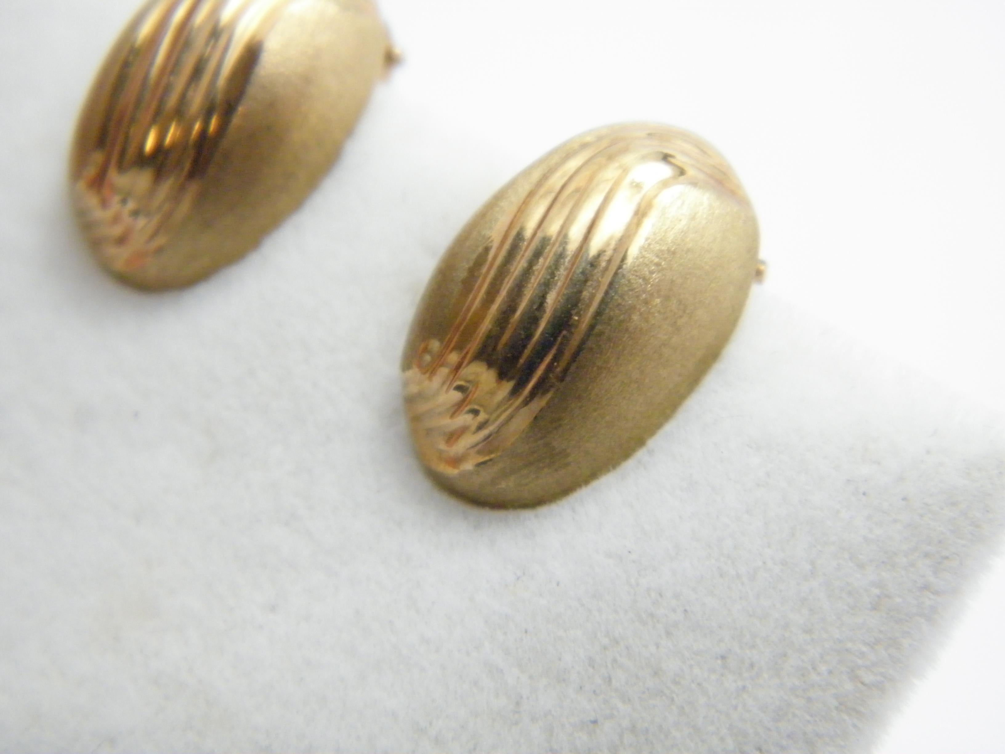 9ct gold clip on earrings