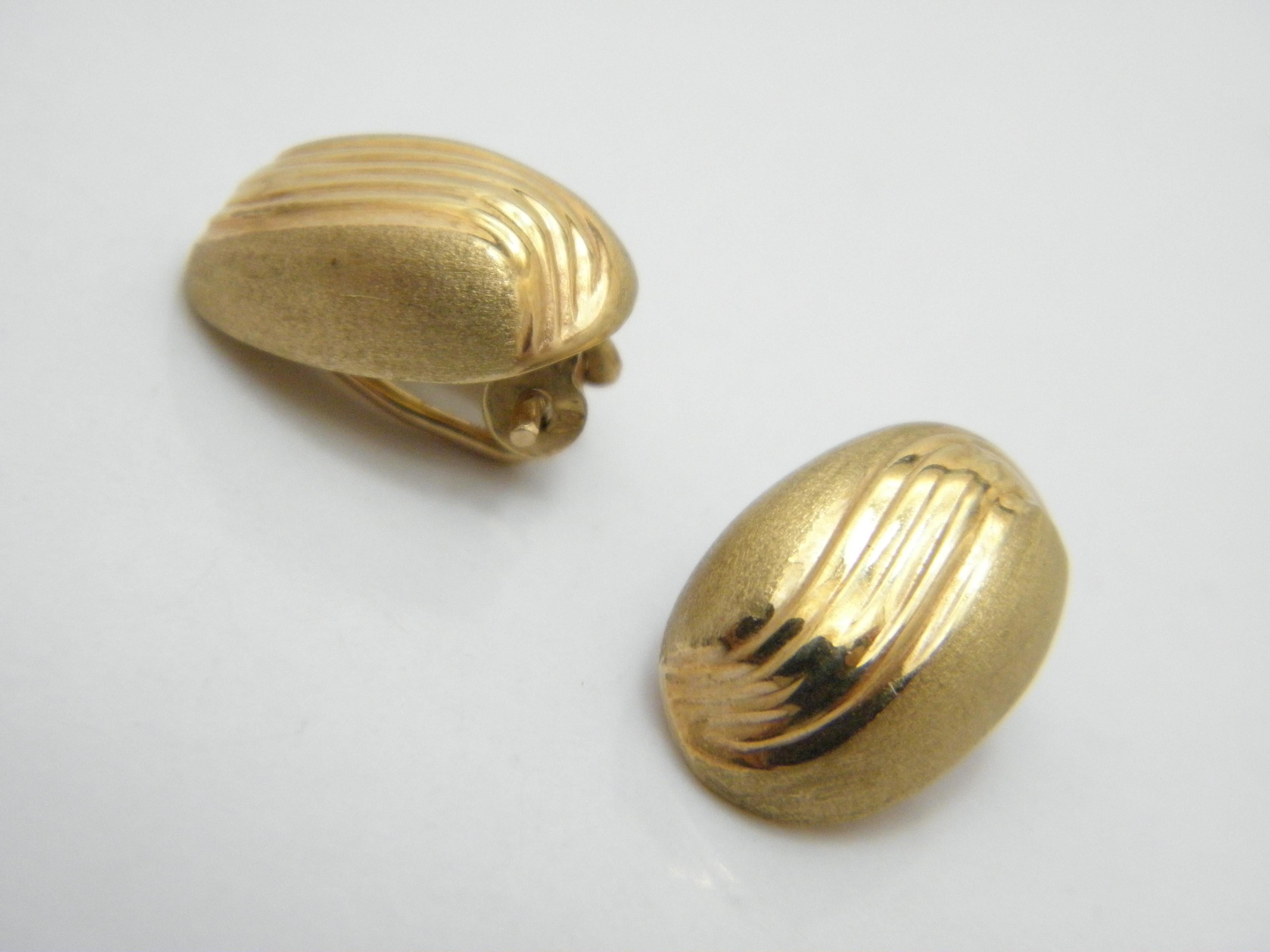 Art Deco Vintage 9ct Gold Large Coffee Bean Clip On Earrings 375 Purity VGC 2.5g For Sale