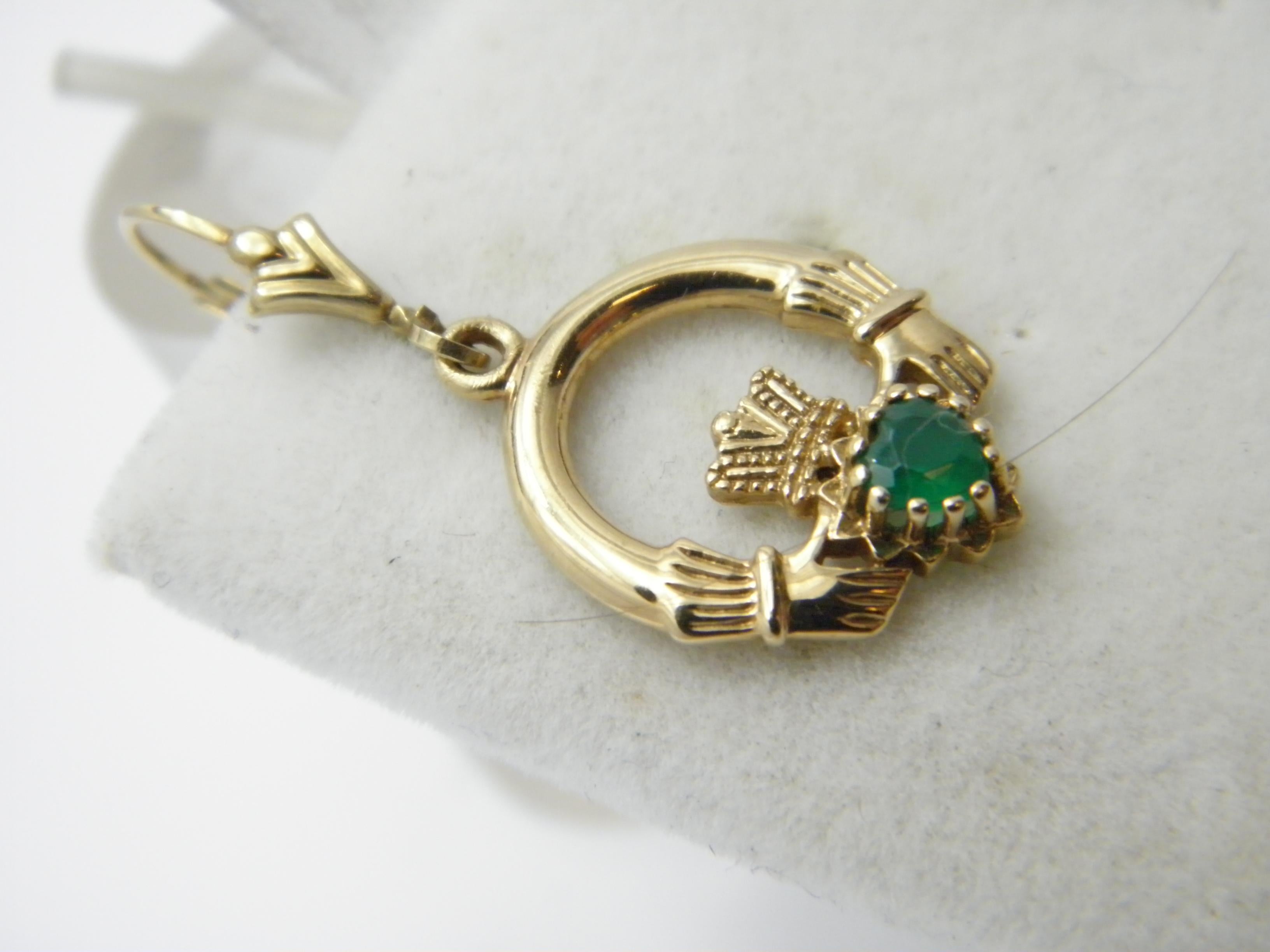 emerald claddagh earrings