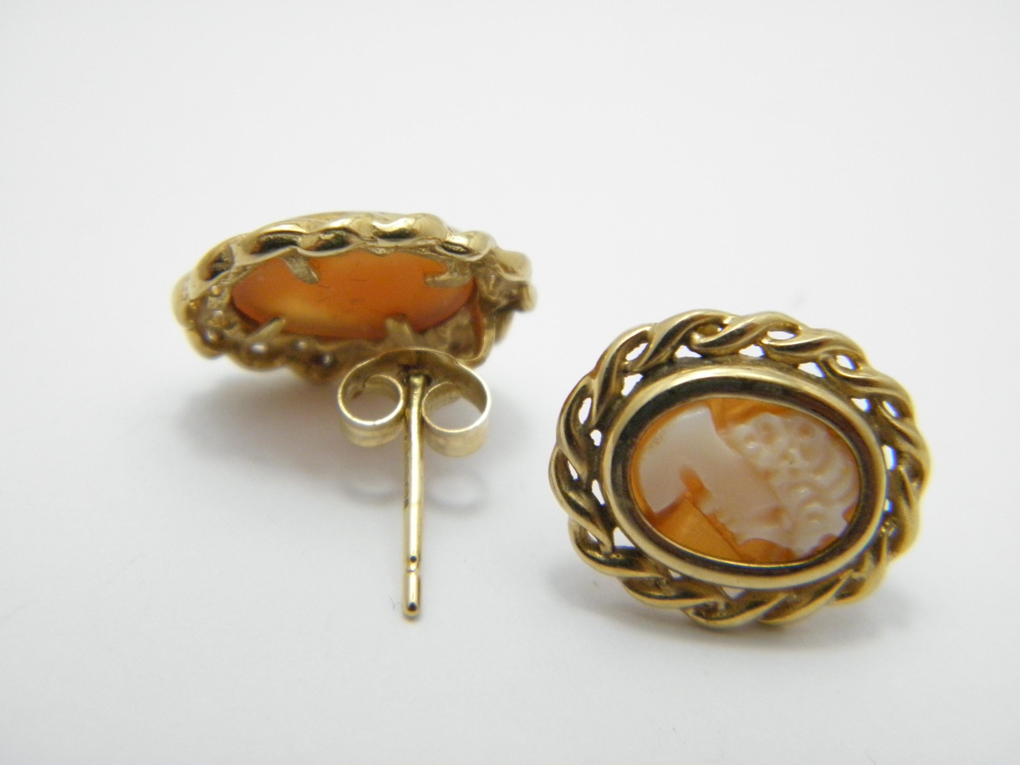 Vintage 9ct Gold Large Shell Cameo Stud Earrings 375 Purity VGC For Sale 2