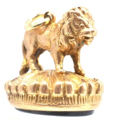 Vintage 9ct Gold Lion Seal w/ an Onyx Base
