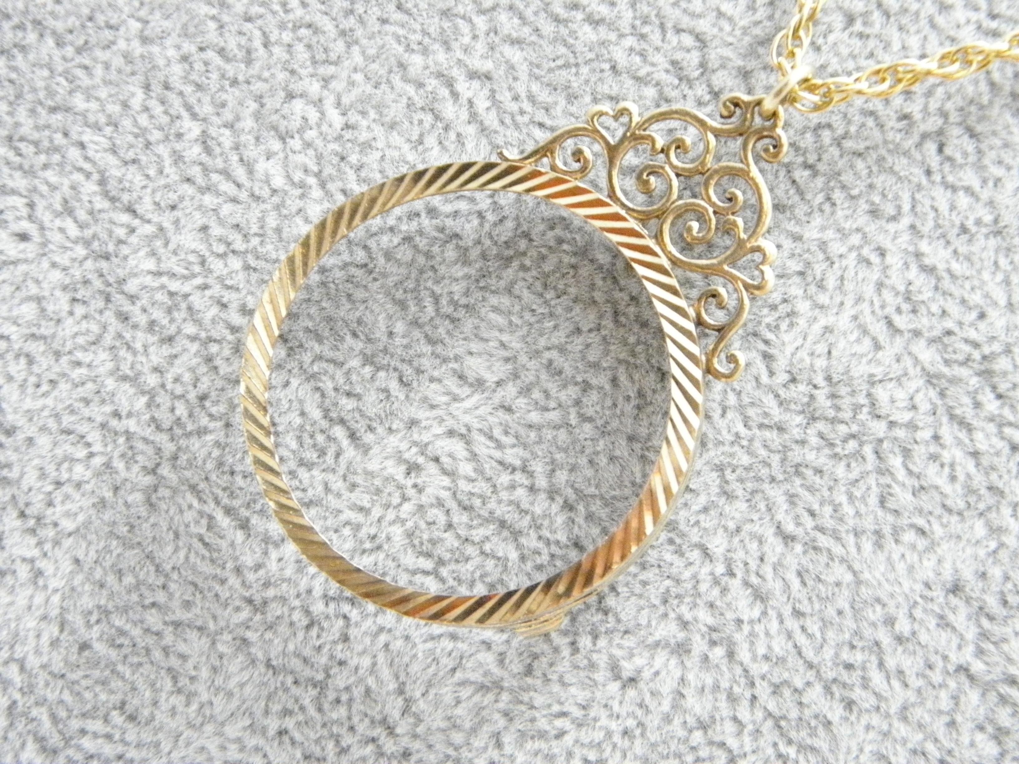 Chaîne collier pendentif vintage Britannia Sovereign en or 9 carats, poids total de 1 oz Bon état - En vente à Camelford, GB