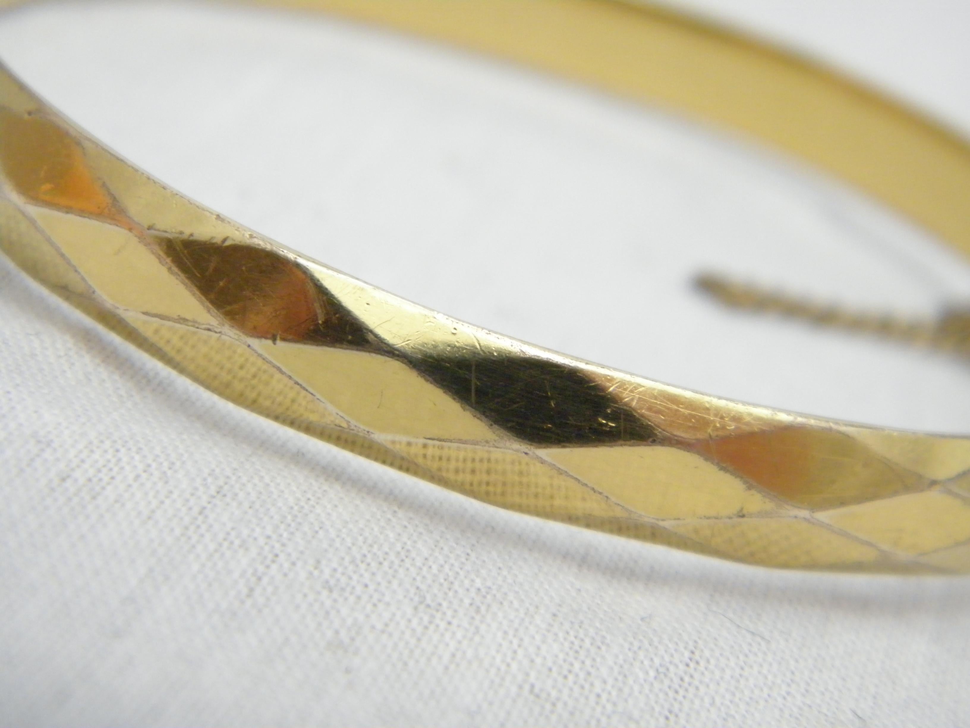 Women's or Men's Vintage 9ct Gold 'Metal Cored' Diamond Cut Cuff Hinged Bracelet Bangle 375 For Sale