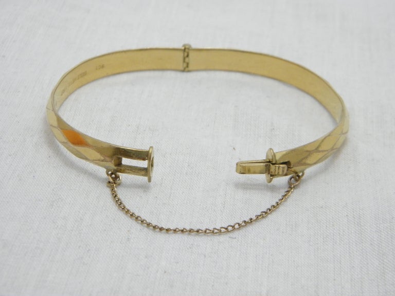 Vintage 9ct Gold 'Metal Cored' Diamond Cut Cuff Hinged Bracelet Bangle