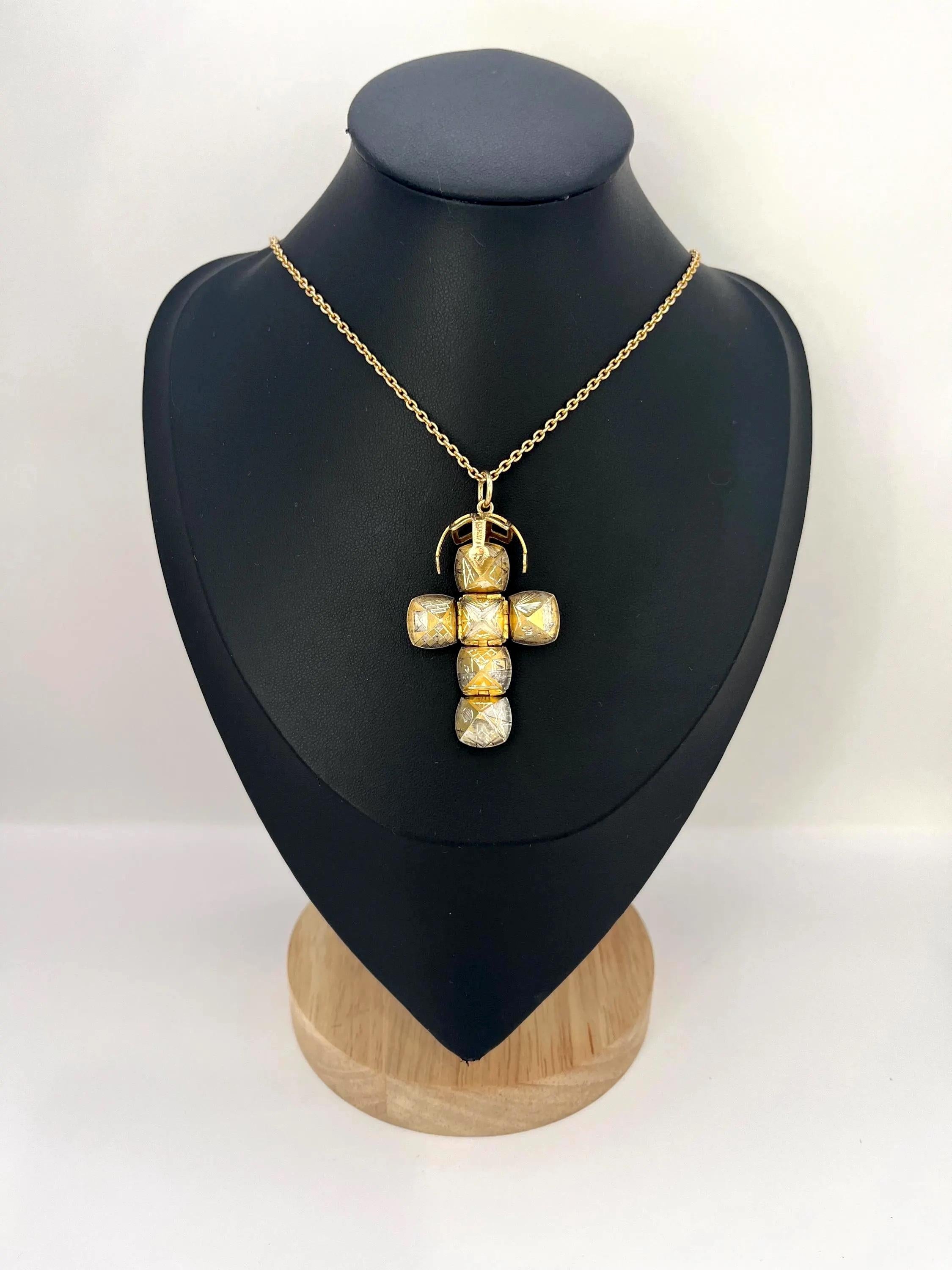 Fob d'epoca in oro 9ct e argento con sfera massonica, circa anni '70 in vendita 1