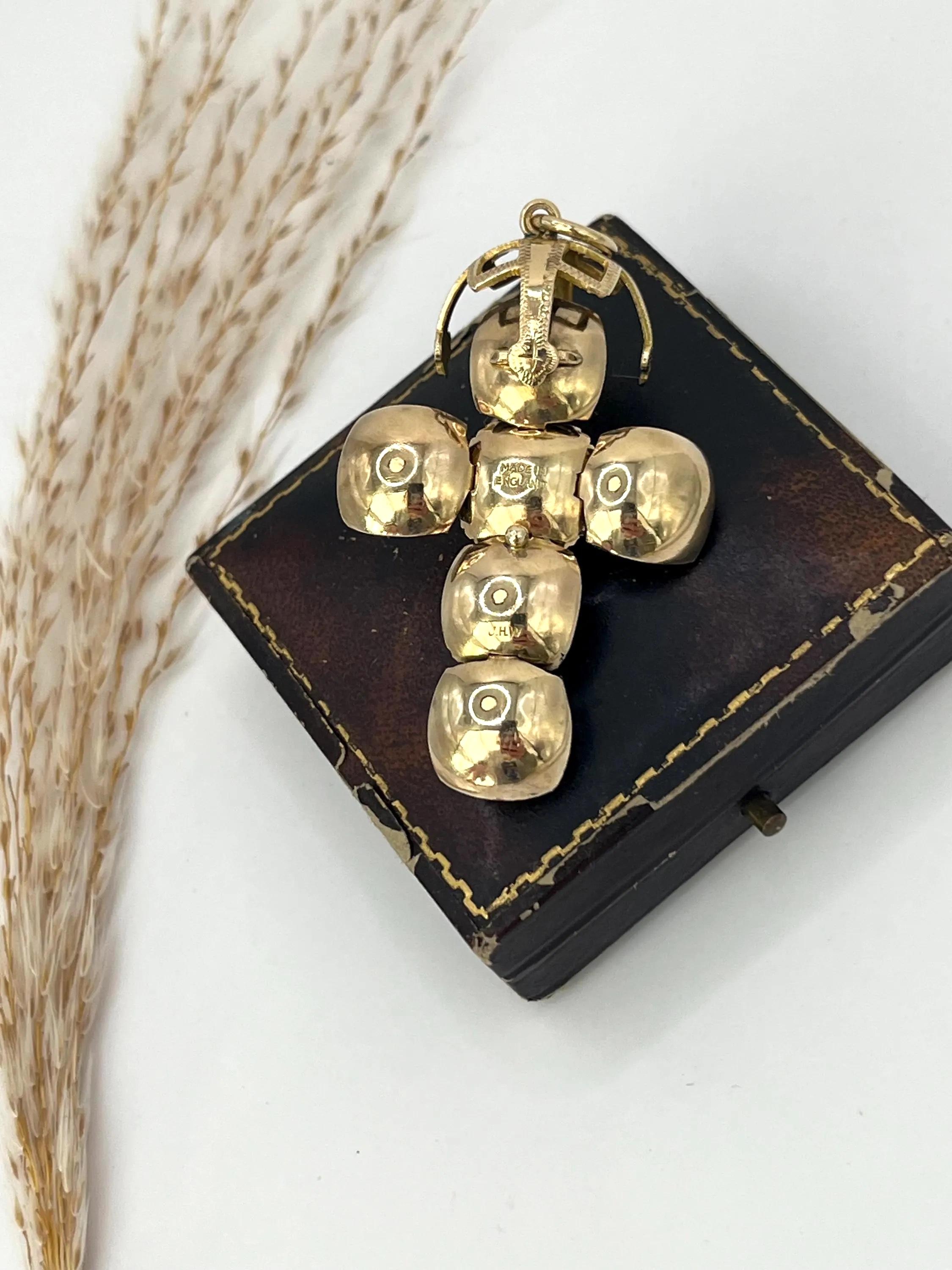 Fob d'epoca in oro 9ct e argento con sfera massonica, circa anni '70 in vendita 5