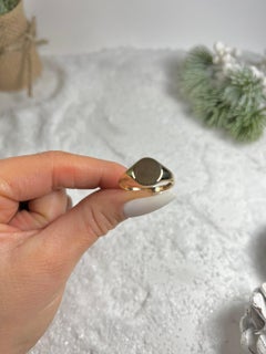 Vintage 9ct Gold Oval Signet Ring Hallmarked Birmingham 1963