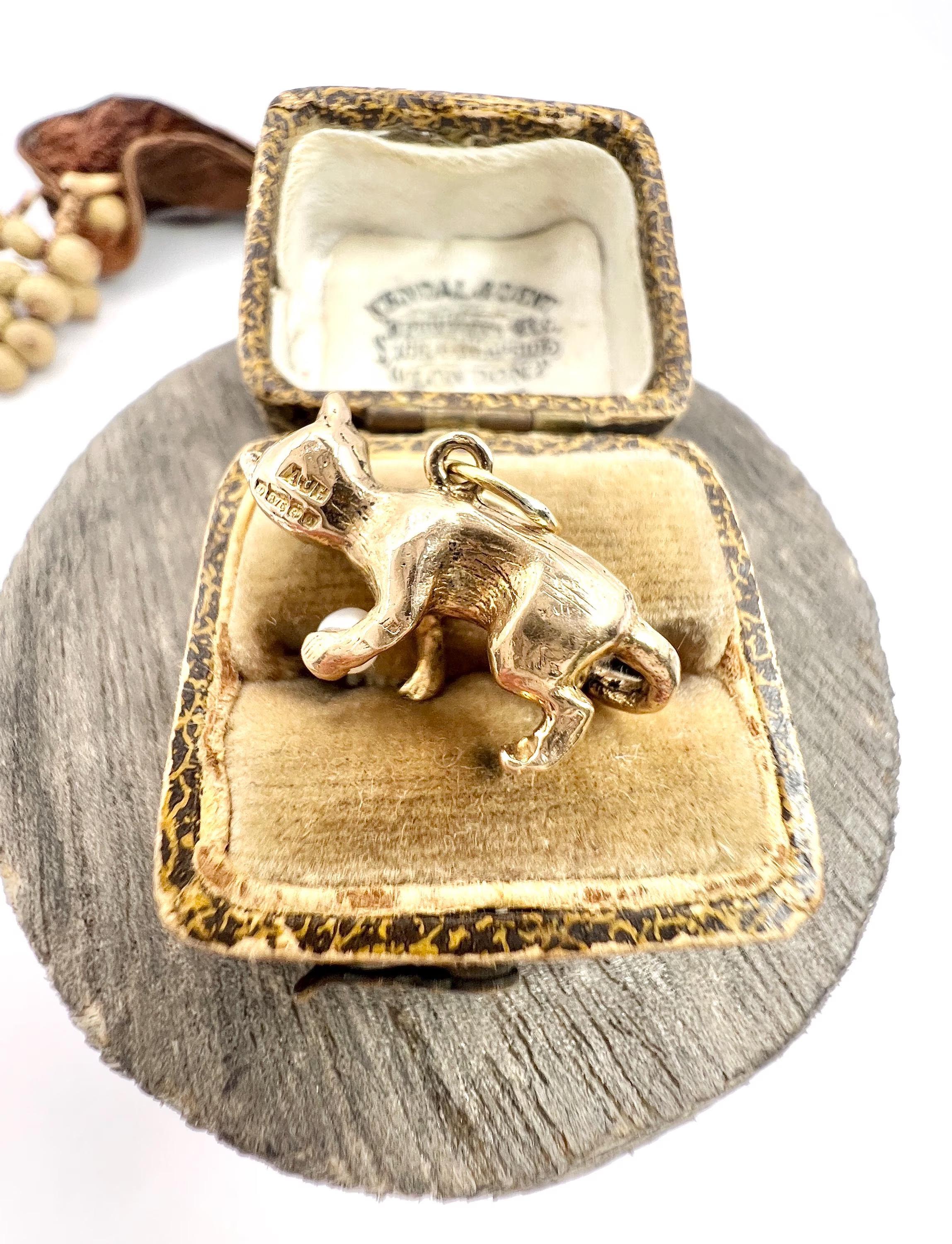 Round Cut Vintage 9ct Gold, Pearl Cat Pendant, Bracelet Charm, Hallmarked Birmingham 1878 For Sale