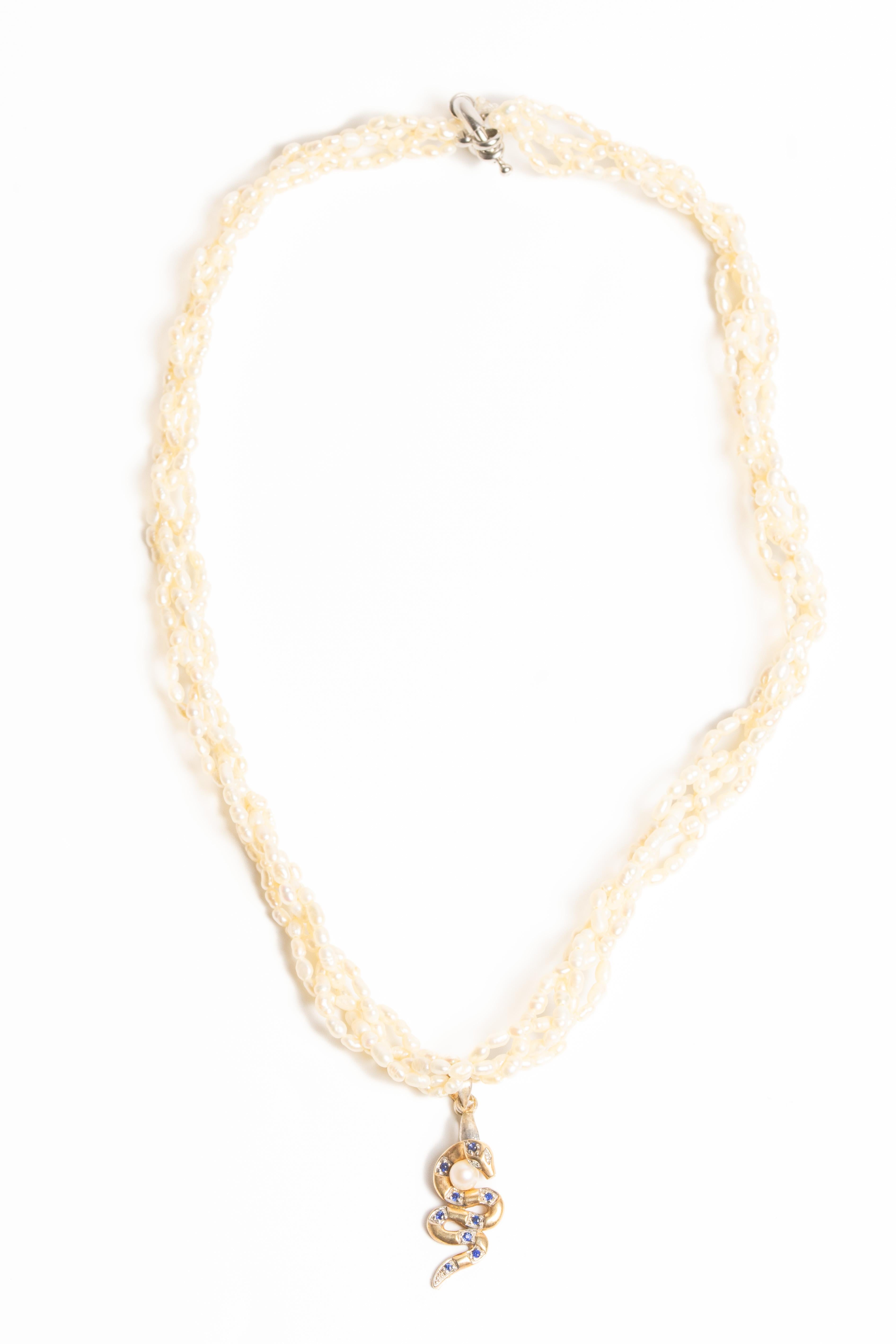 Oval Cut A 9ct Gold Sapphire and Diamond Snake Pearl Necklace For Sale