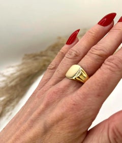 Vintage 9ct Gold, Plain Signet Ring Hallmarked London 1973