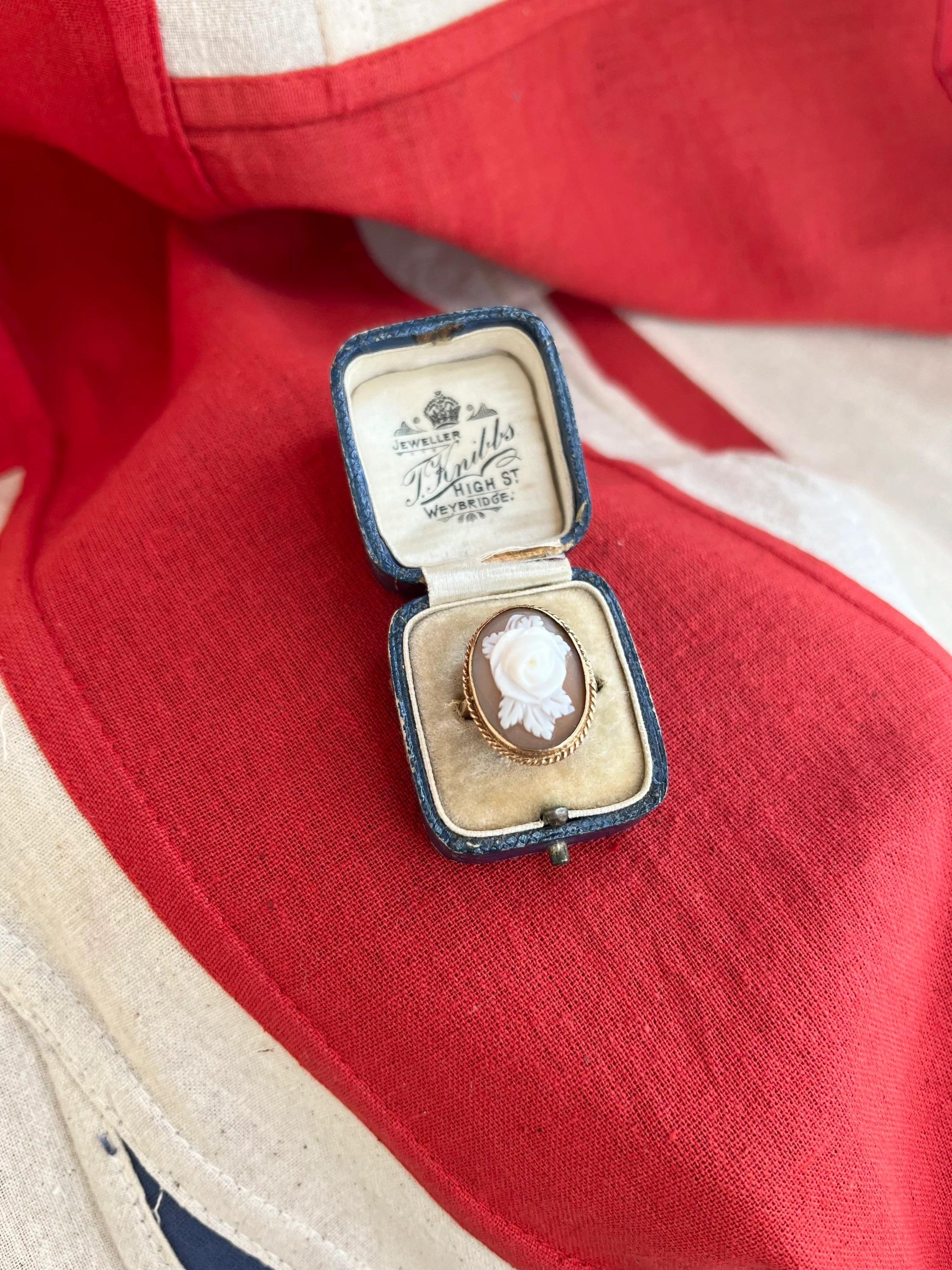 9ct cameo ring