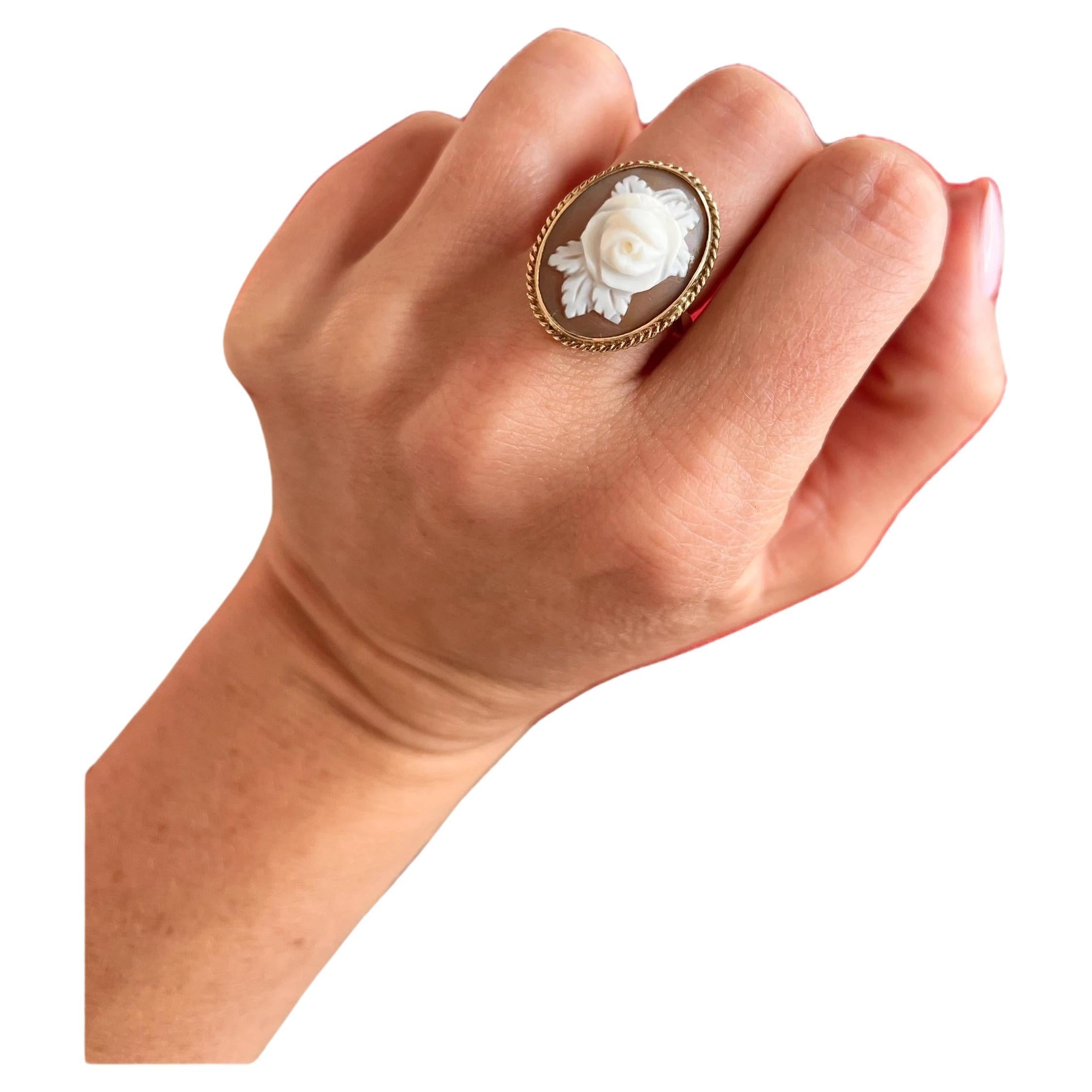 Vintage 9ct Gold Rose Shell Cameo Ring For Sale