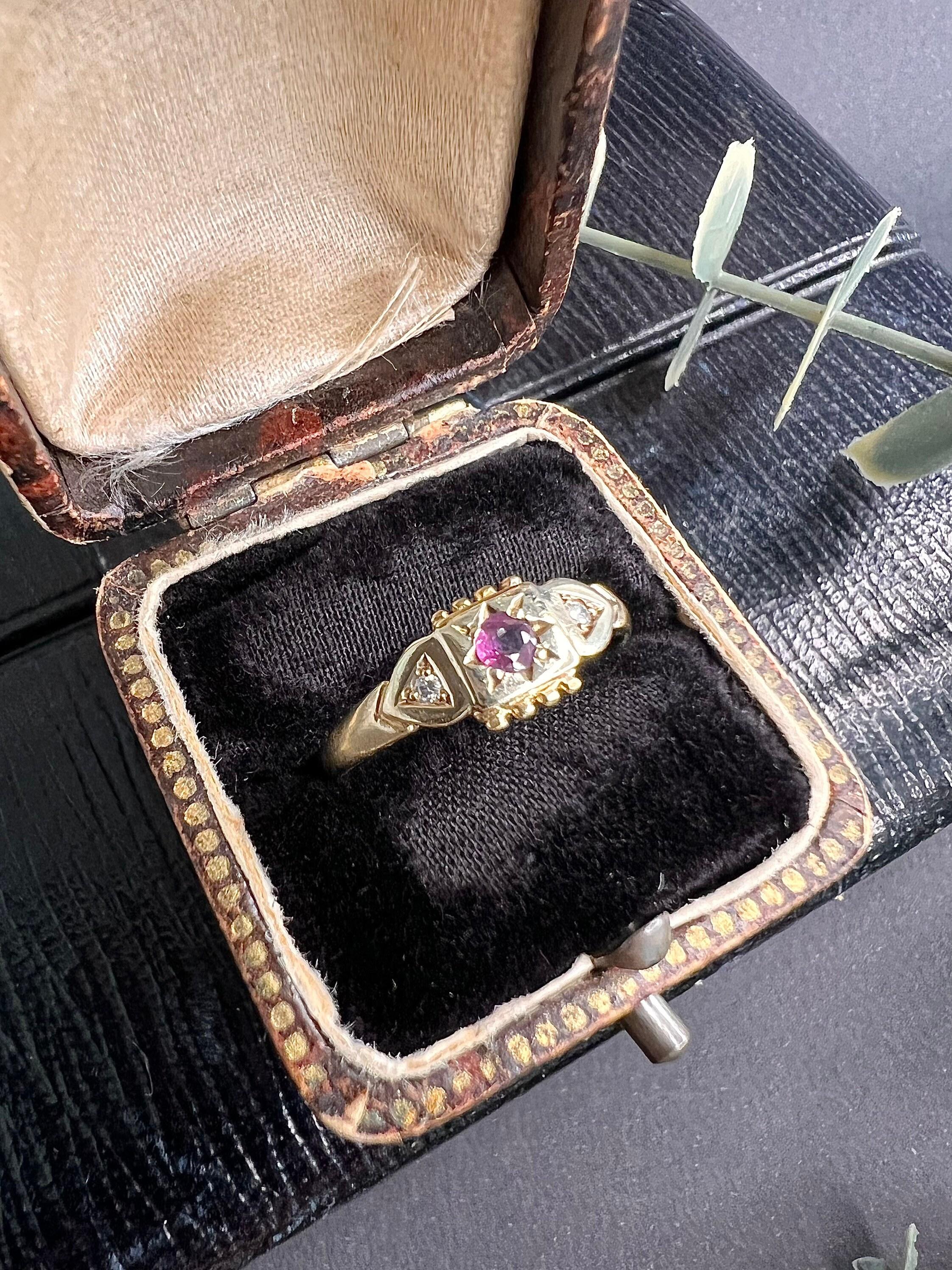 Vintage 9ct Gold Ruby & Diamond Ring For Sale 4