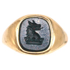 Vintage 9ct Gold Signet Ring w/ a Bloodstone Intaglio of a Wolf & a Crown