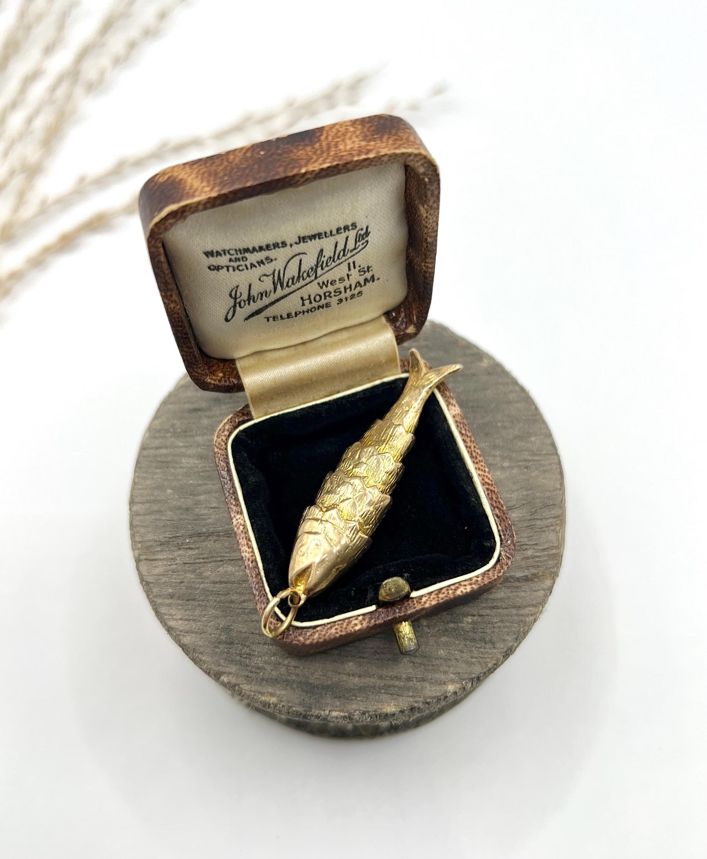 Vintage 9ct Gold gestempelt, 1970er Jahre artikuliert Lucky Fish Anhänger Charme im Angebot 3