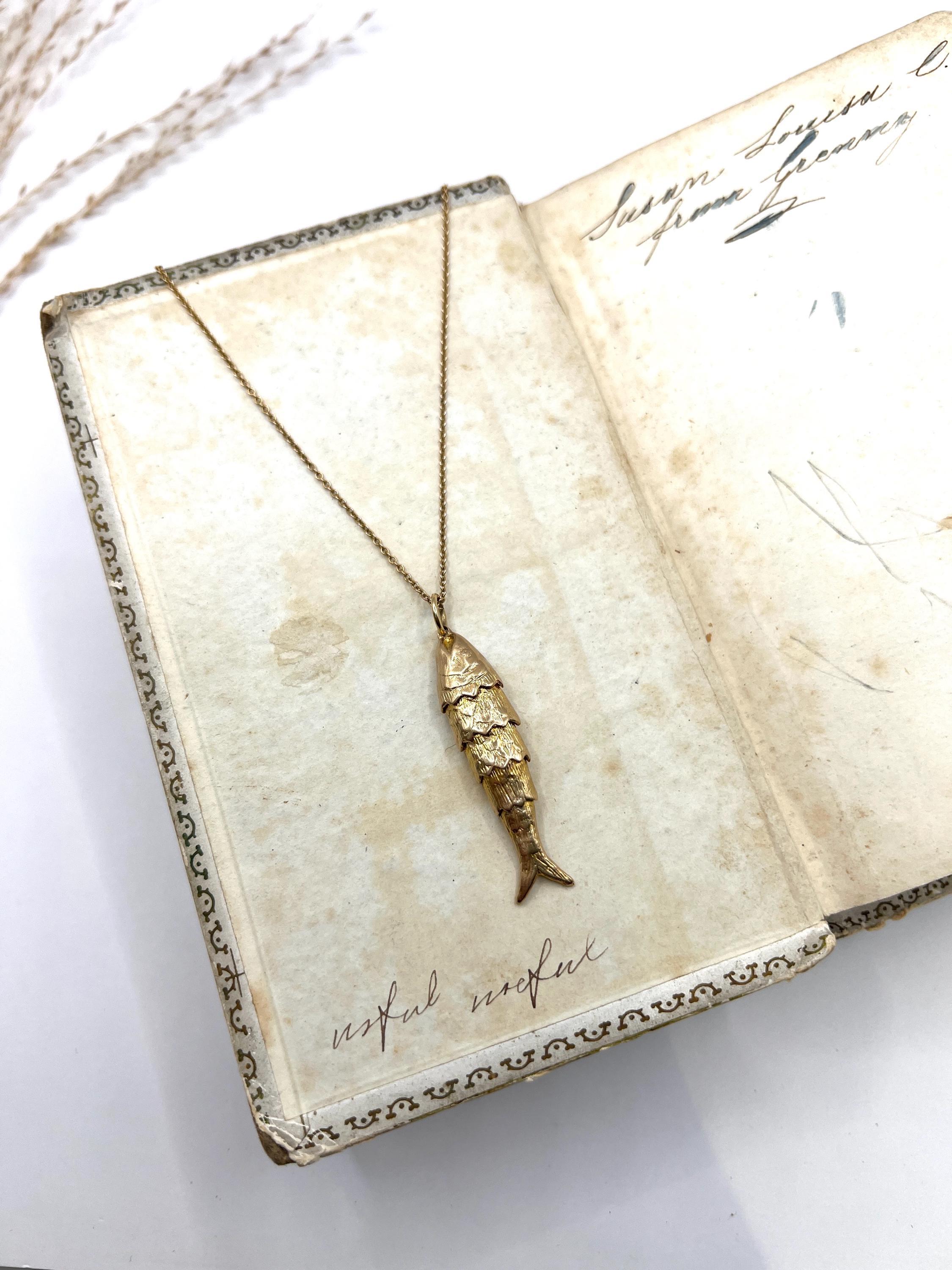 Vintage 9ct Gold gestempelt, 1970er Jahre artikuliert Lucky Fish Anhänger Charme im Angebot 4