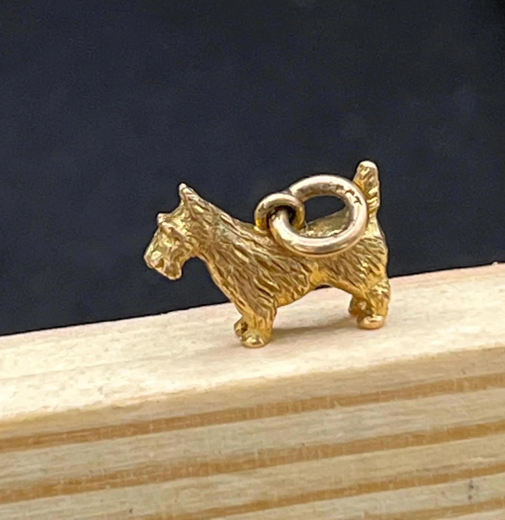 Vintage 9ct Gold gestempelt, Hund Anhänger / Charme im Angebot 6