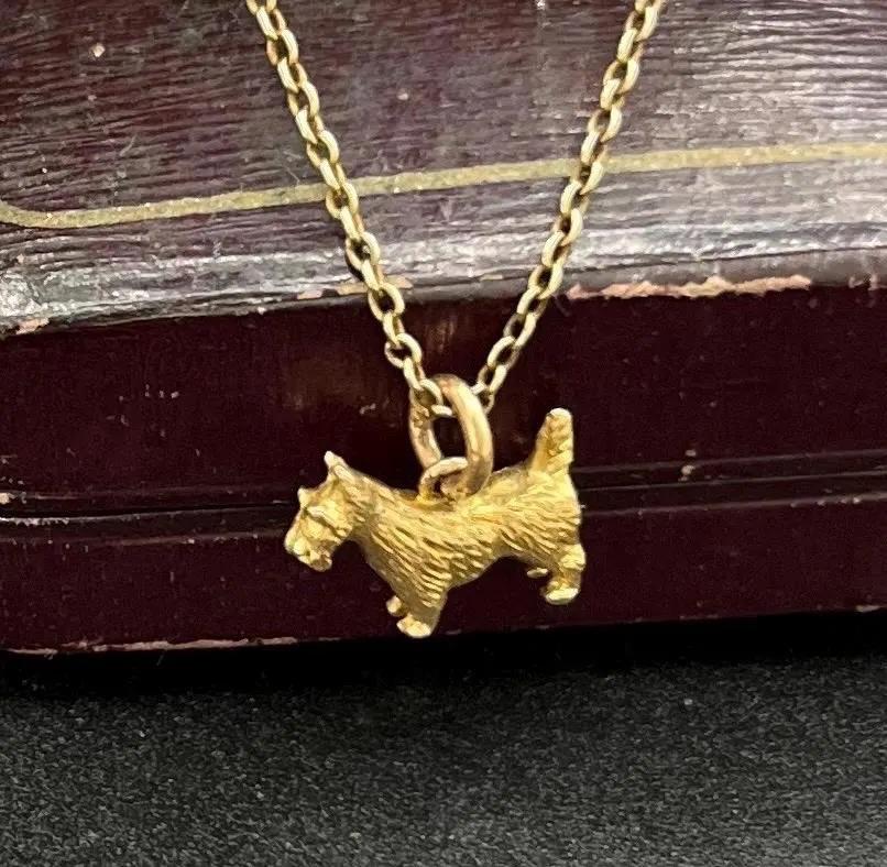 Vintage 9ct Gold gestempelt, Hund Anhänger / Charme für Damen oder Herren im Angebot