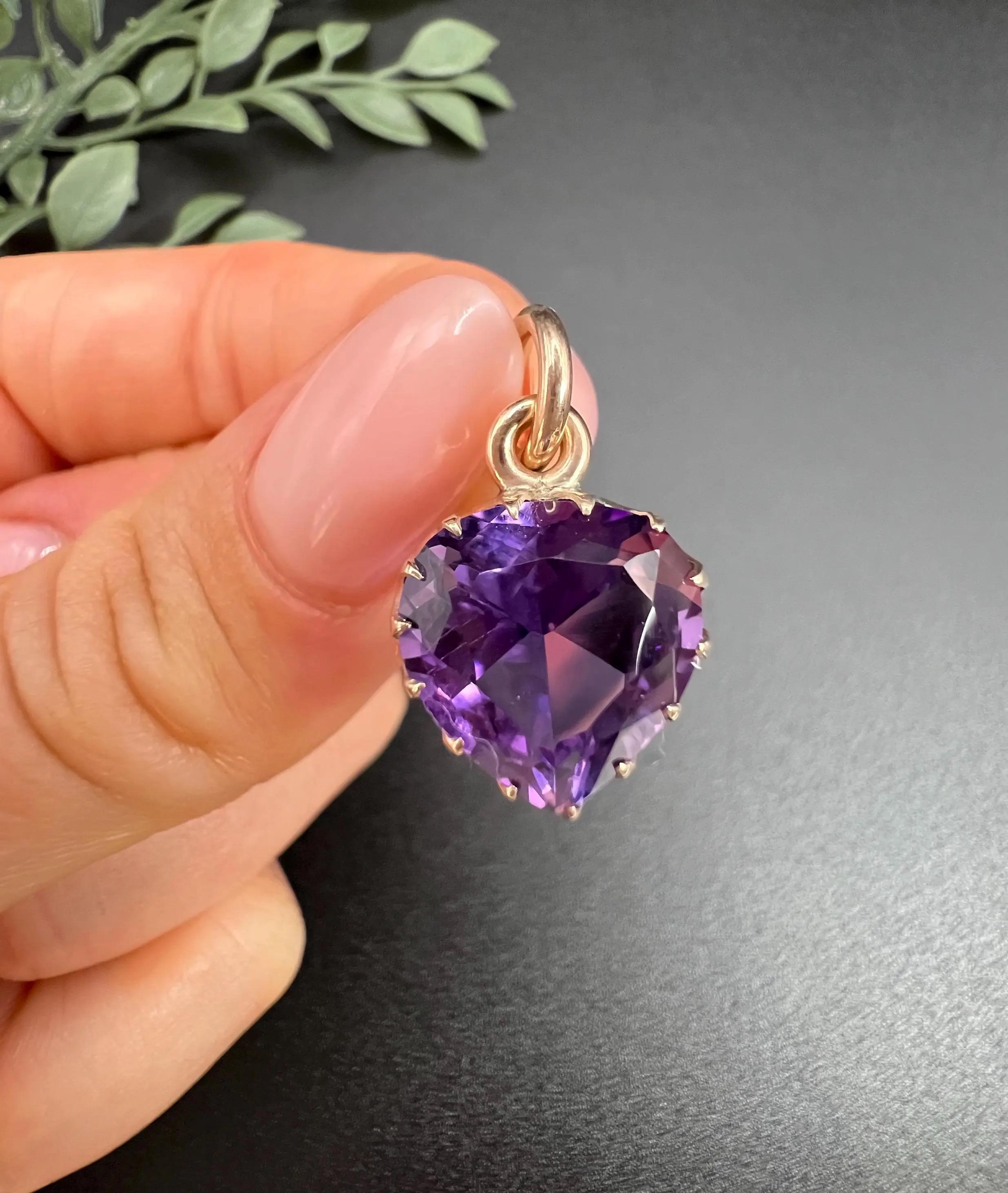 Vintage 9ct Rose Gold, 1930er Jahre Amethyst Herz geformt Anhänger Charme im Angebot 6