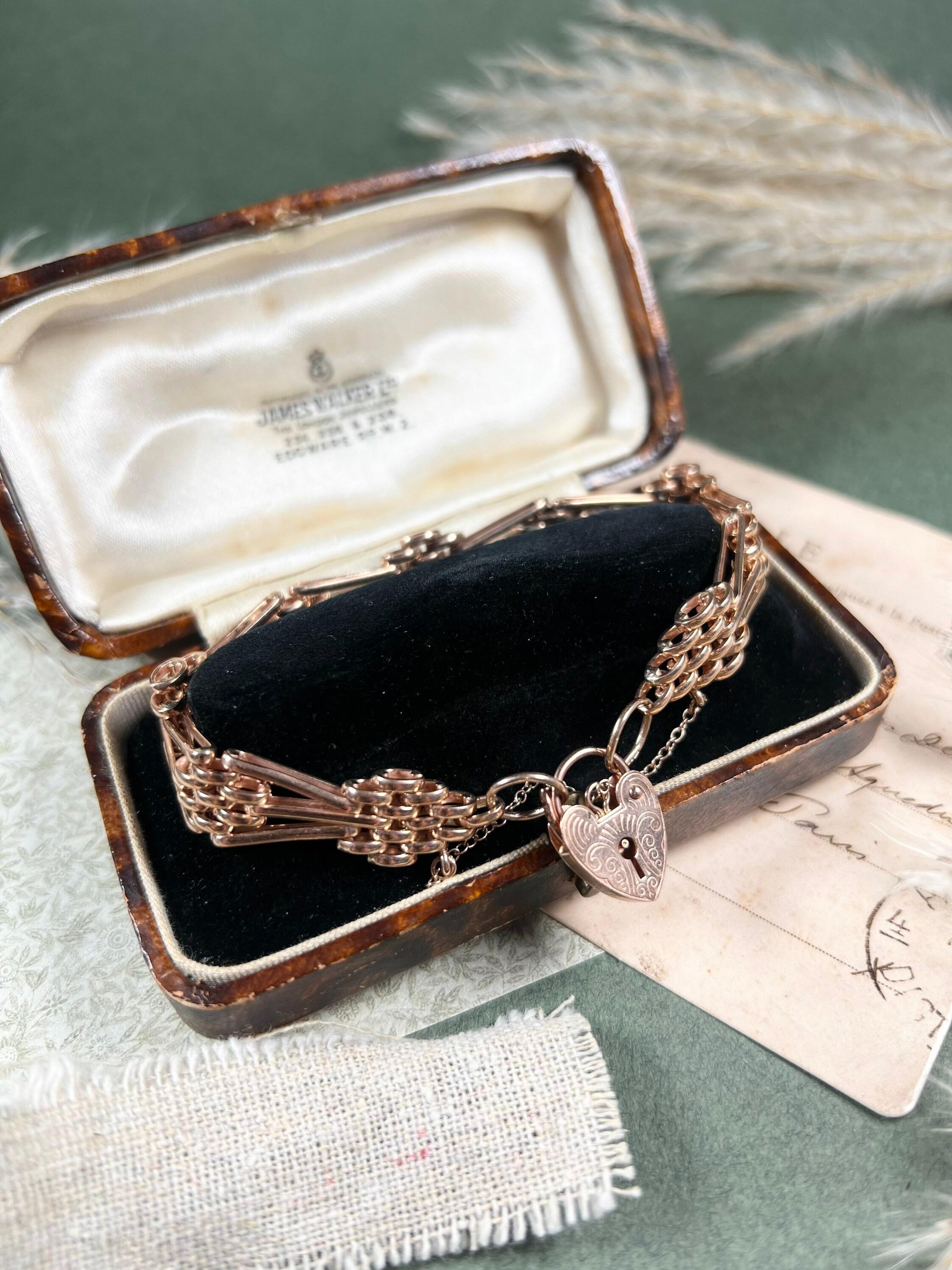 Vintage 9ct Rose Gold Gate Bracelet In Good Condition For Sale In Brighton, GB