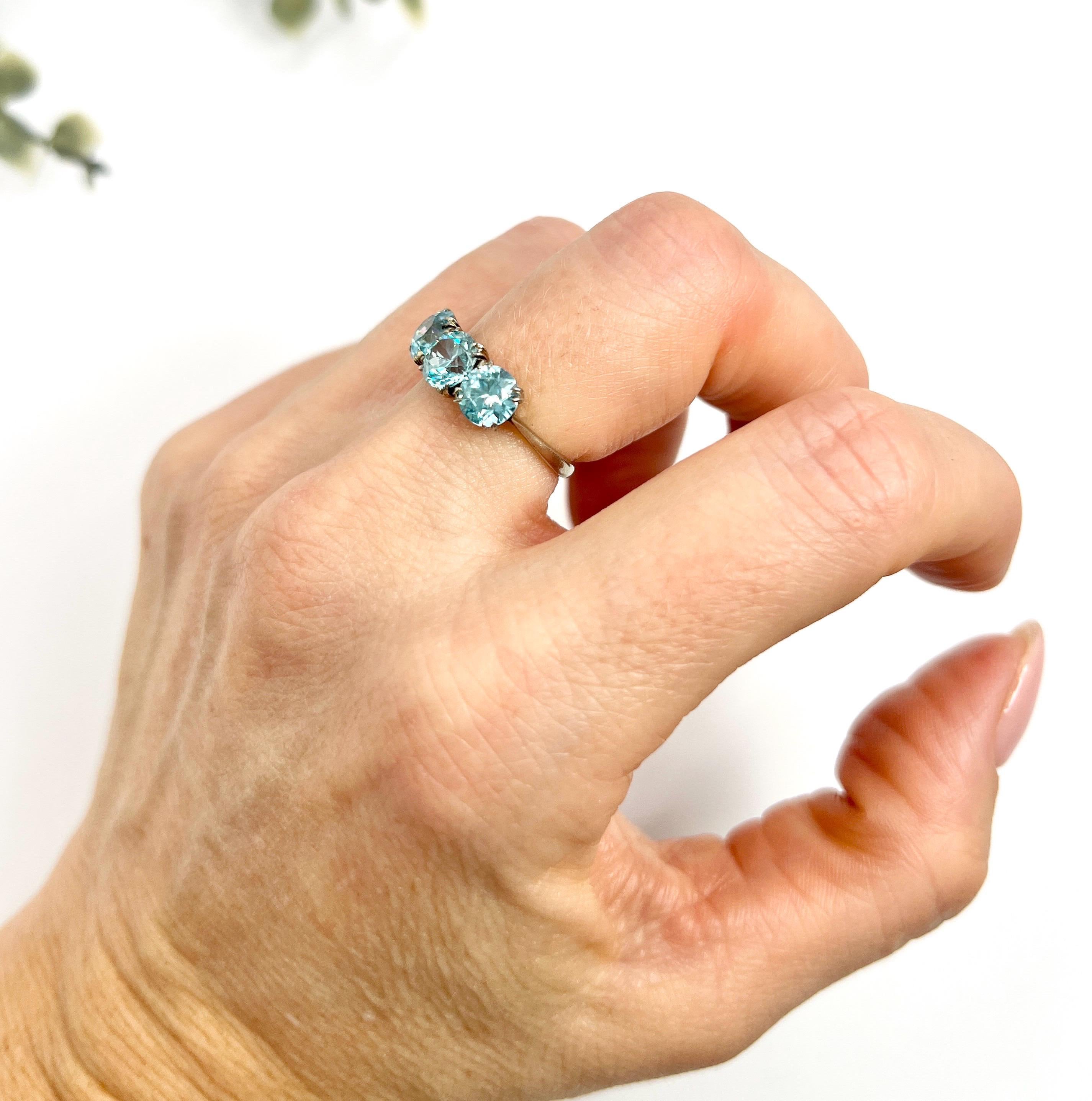 Vintage 9ct White Gold, 1960s Three Stone Zircon Ring, Vintage Trilogy Ring For Sale 4
