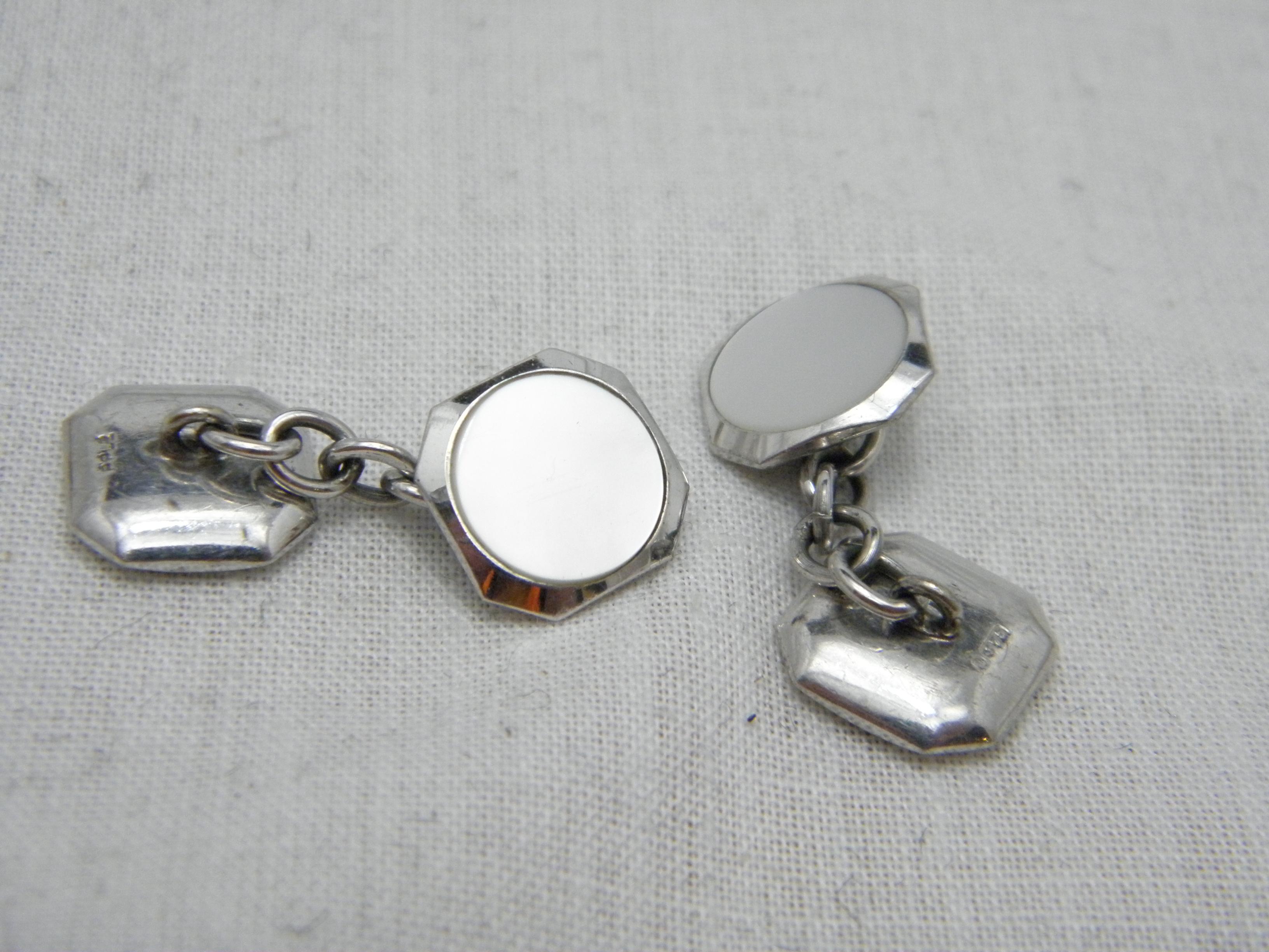 Vintage 9ct White Gold Cufflinks Collar Stud Set 375 Purity Heavy 8.2g Cuff Link In Excellent Condition For Sale In Camelford, GB