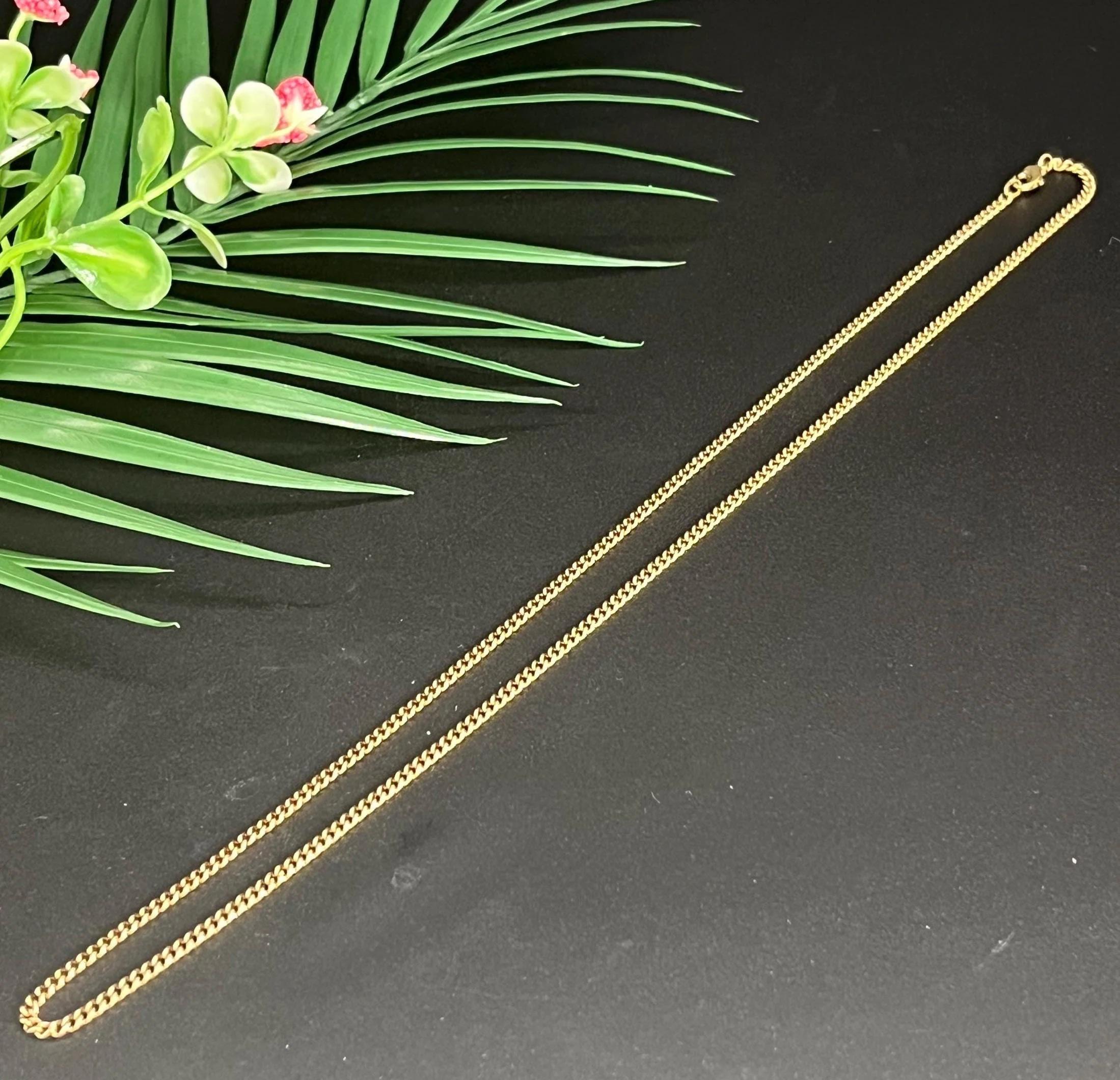 Vintage 9ct Yellow Gold 21 1/2 Inch Curb Link Chain with Lobster Clasp en vente 3