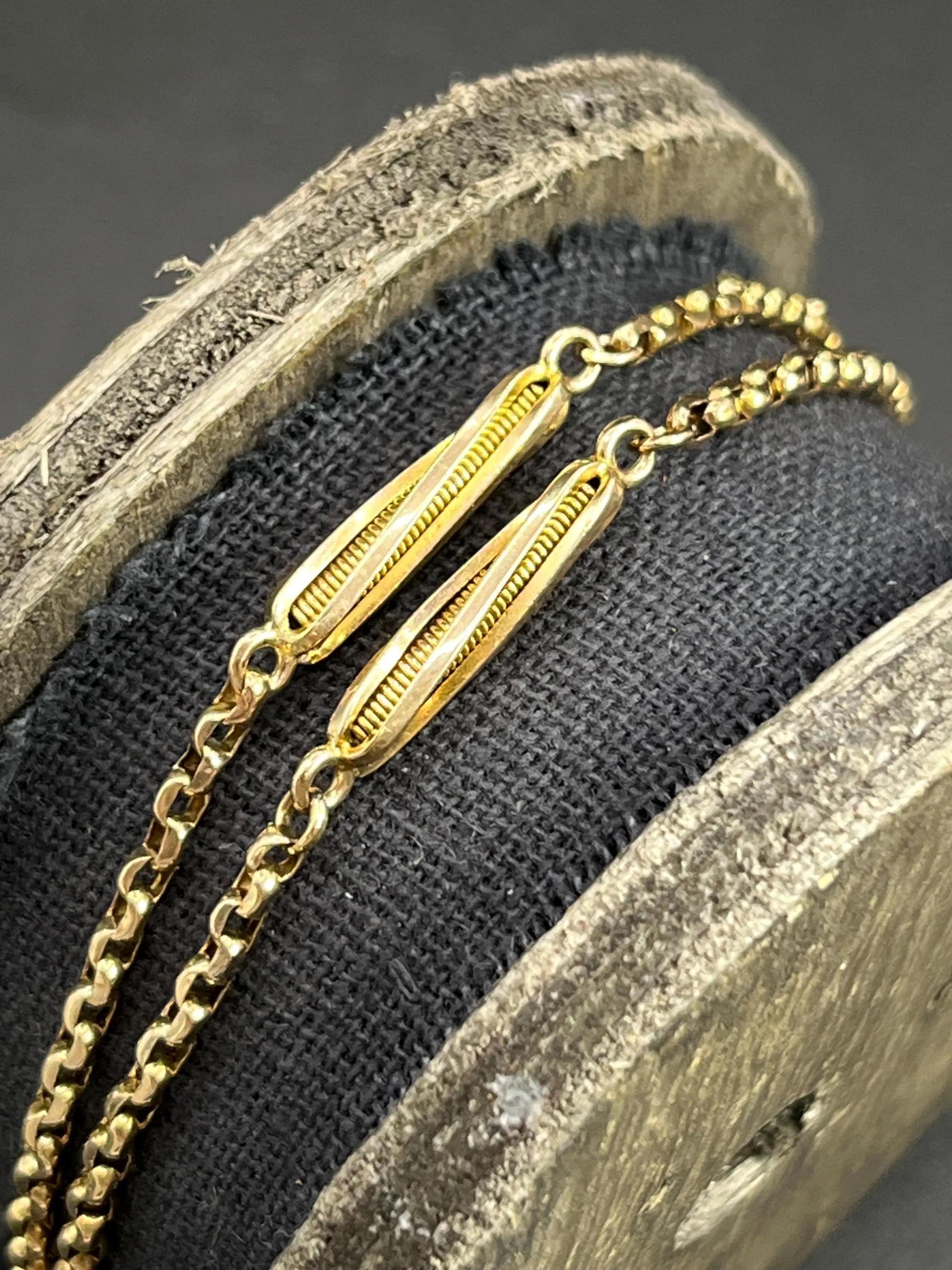 Catena d'epoca in oro giallo 9 carati, 24 pollici di catena a maglie ritorte con chiusura a girella in vendita 2