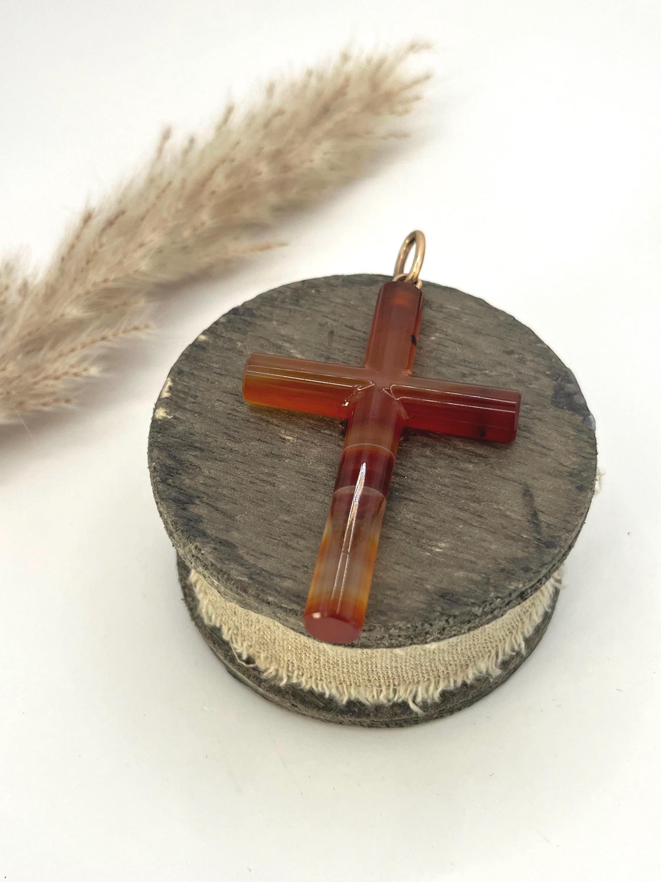 Vintage 9ct Yellow Gold Agate, Cross Pendant, Religious Jewellery im Zustand „Gut“ im Angebot in Brighton, GB