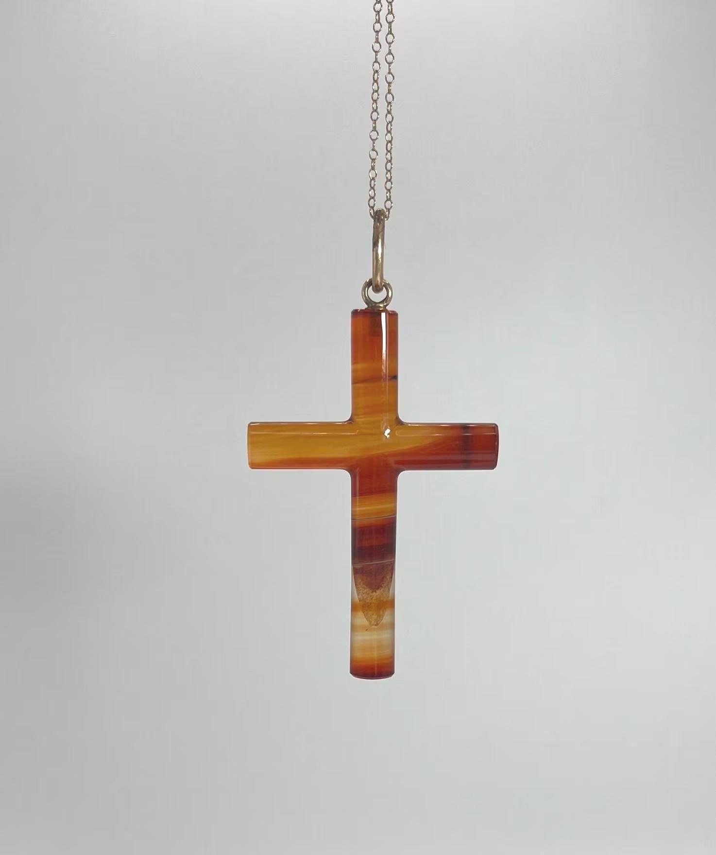 Vintage 9ct Yellow Gold Agate, Cross Pendant, Religious Jewellery für Damen oder Herren im Angebot