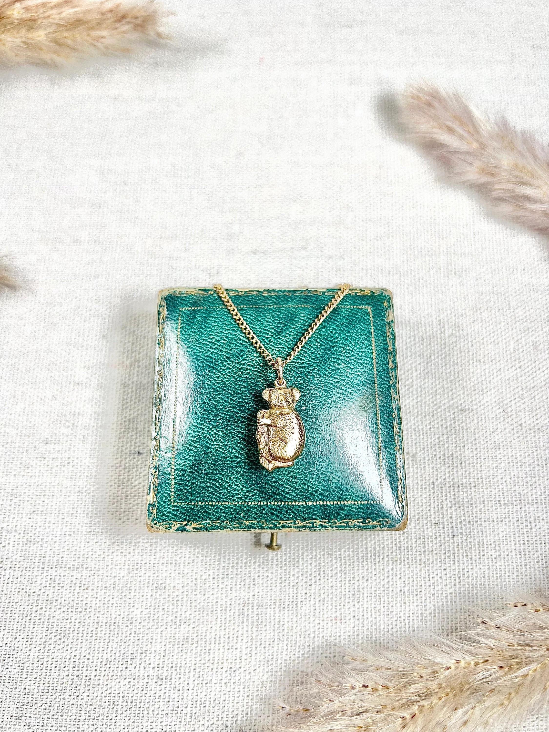Vintage 9ct Yellow Gold, Birmingham Hallmarked, 1960s Koala Bear Pendant Charm For Sale 4