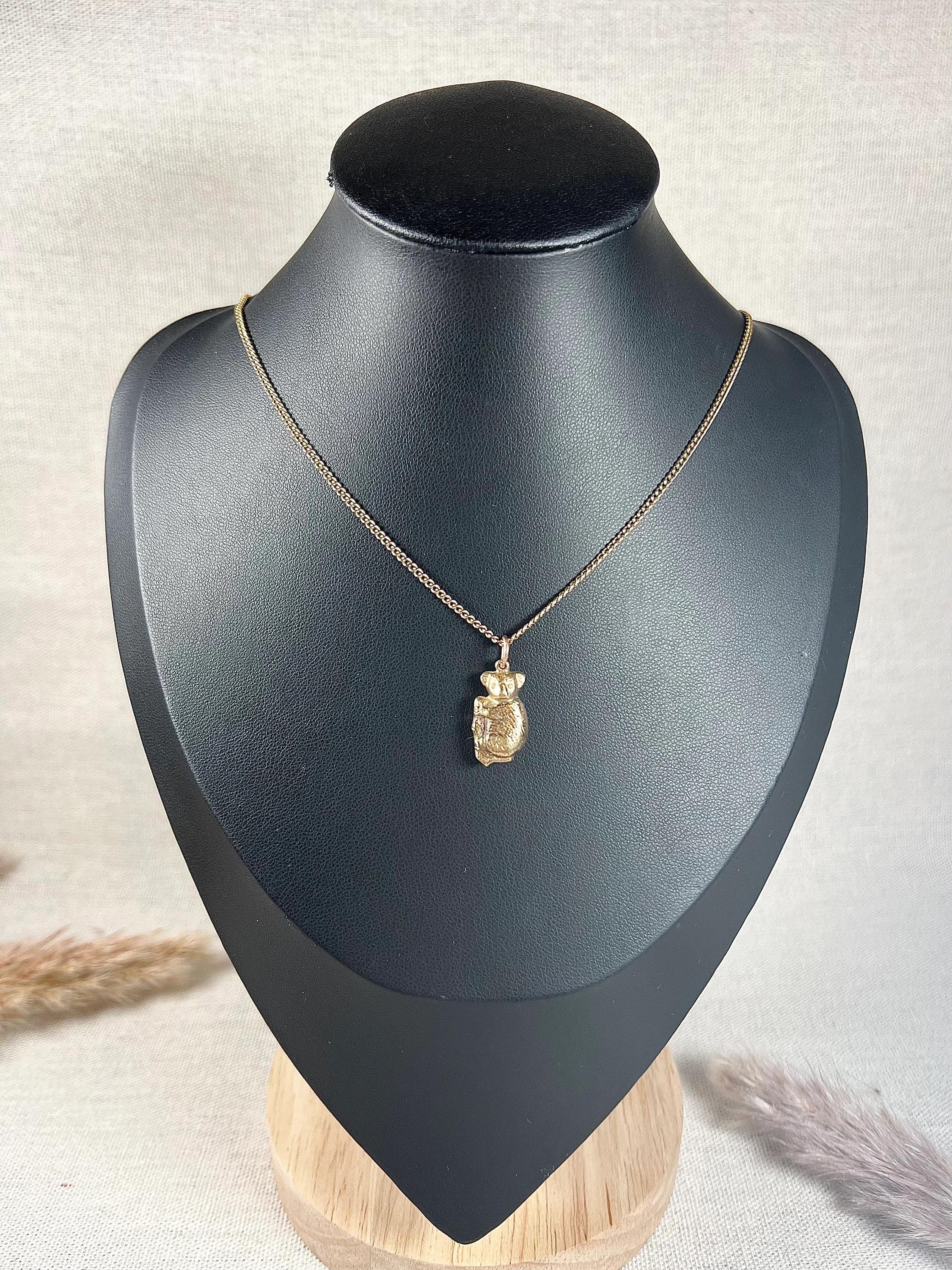 Vintage 9ct Yellow Gold, Birmingham Hallmarked, 1960s Koala Bear Pendant Charm For Sale 5