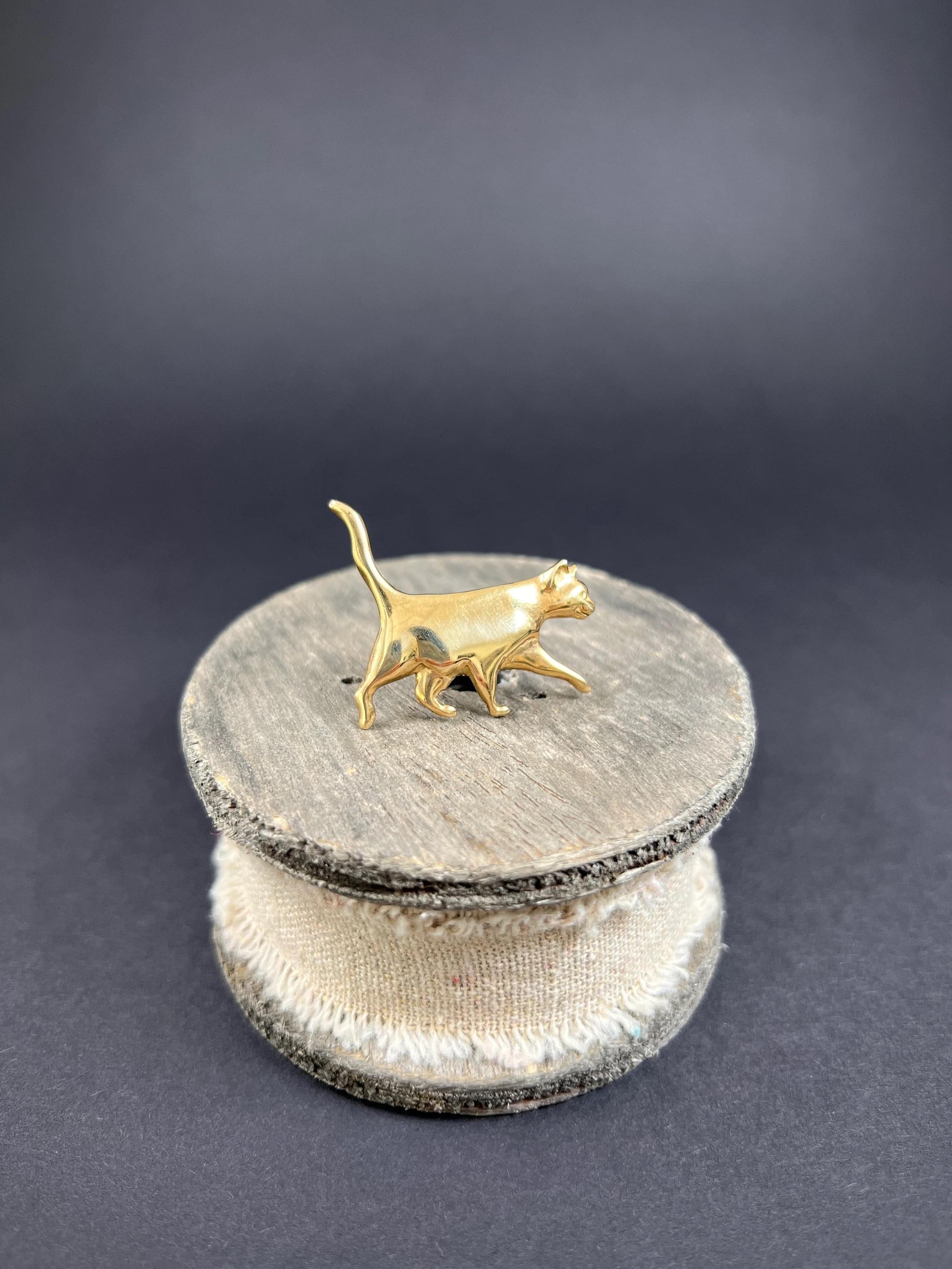 Vintage 9ct Yellow Gold, Cat Brooch Hallmarked Sheffield 1992 2