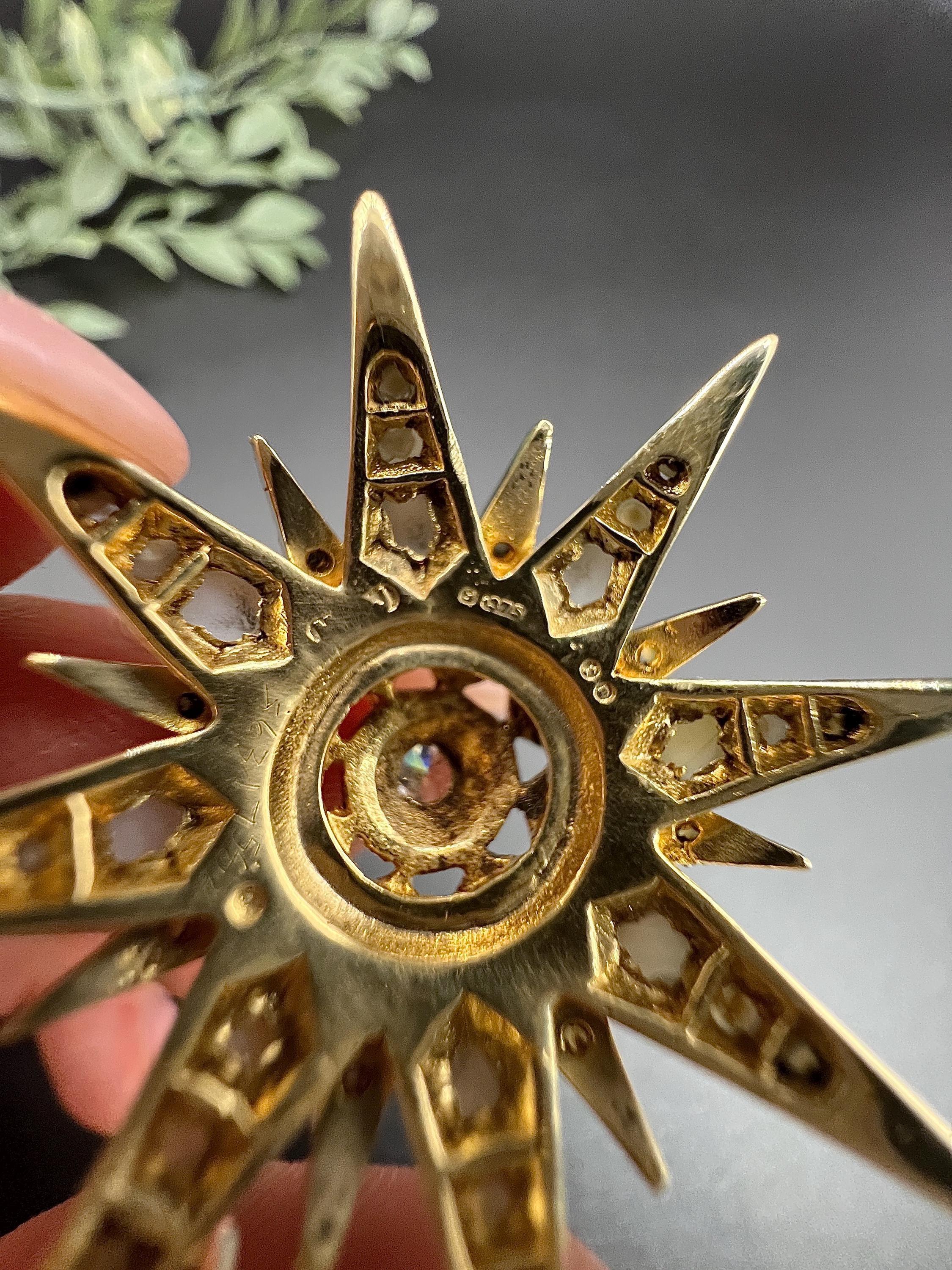 Ciondolo a stella d'epoca in oro giallo 9ct con diamanti e perle di mare con marchio Londra 1974 In condizioni buone in vendita a Brighton, GB
