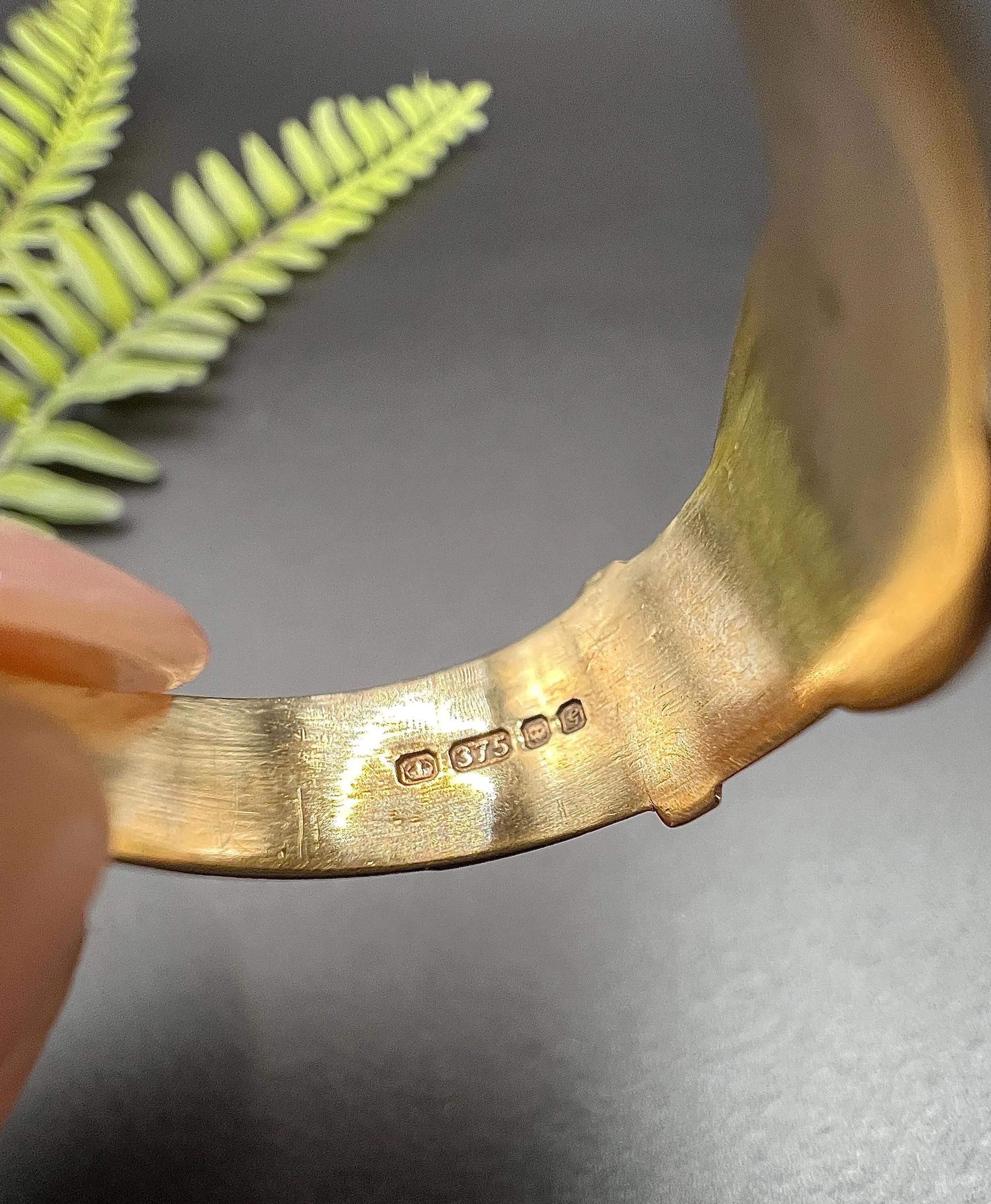 Vintage 9 Karat Gelbgold, handgravierte Schnalle/Gürtelring, gestempelt London 1981 im Angebot 2