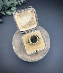 Vintage 9ct Yellow Gold, Oval Bloodstone Signet Ring, Hallmarked Birmingham 1993