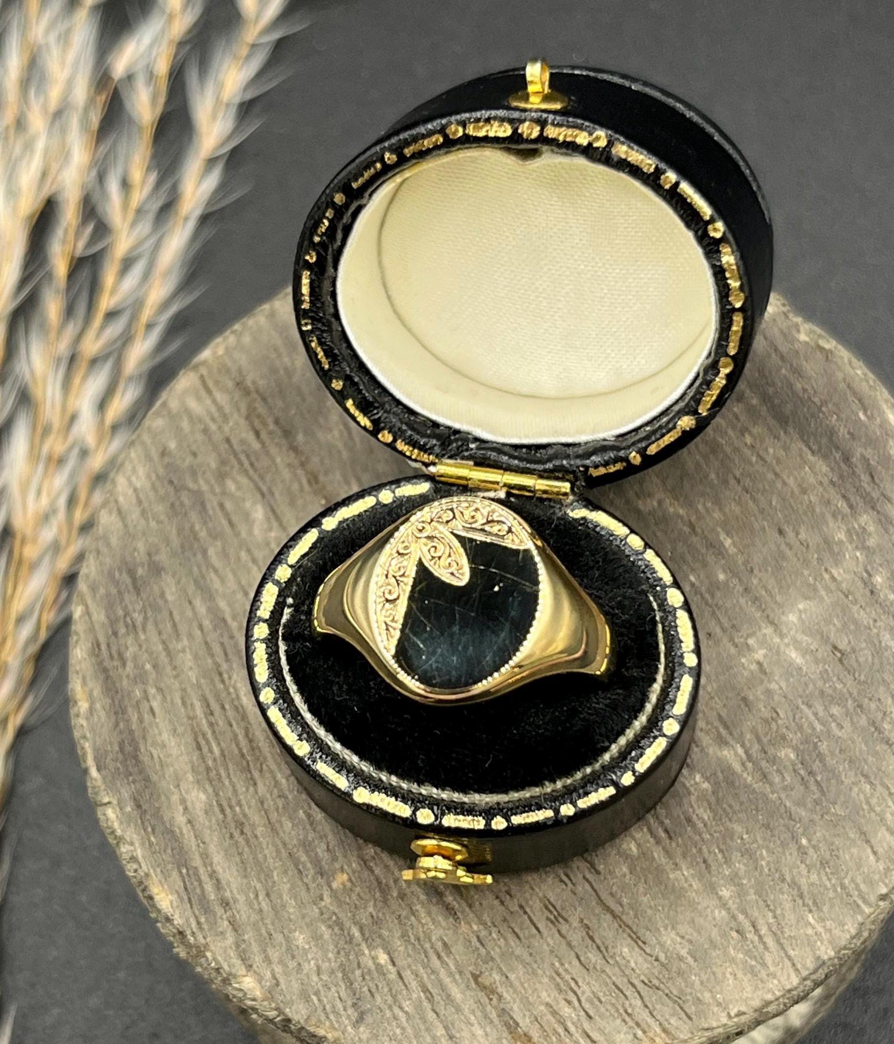 Anello con sigillo ovale d'epoca in oro giallo 9 ct, con marchio Birmingham 1958 in vendita 7