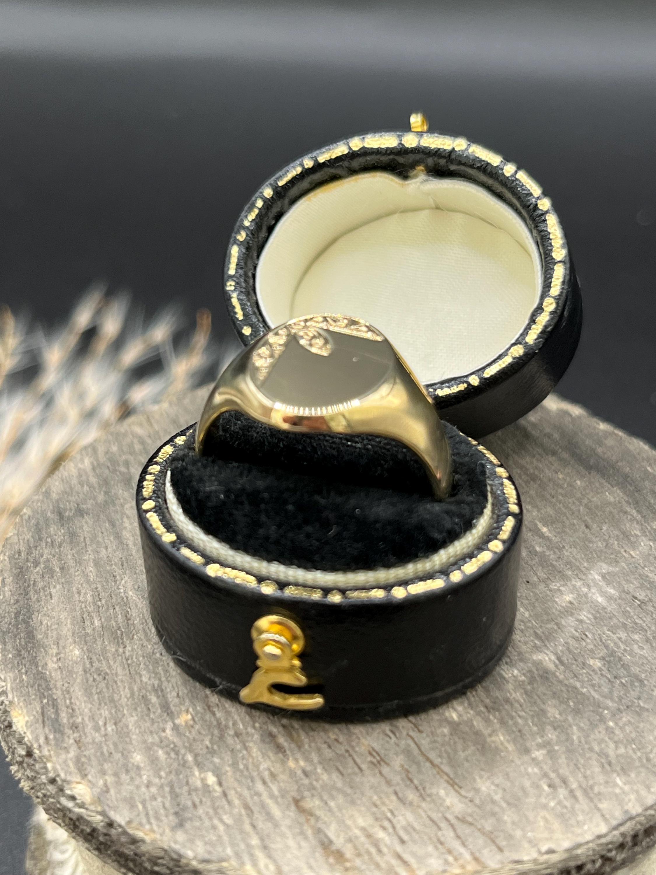 da uomo o donna Anello con sigillo ovale d'epoca in oro giallo 9 ct, con marchio Birmingham 1958 in vendita