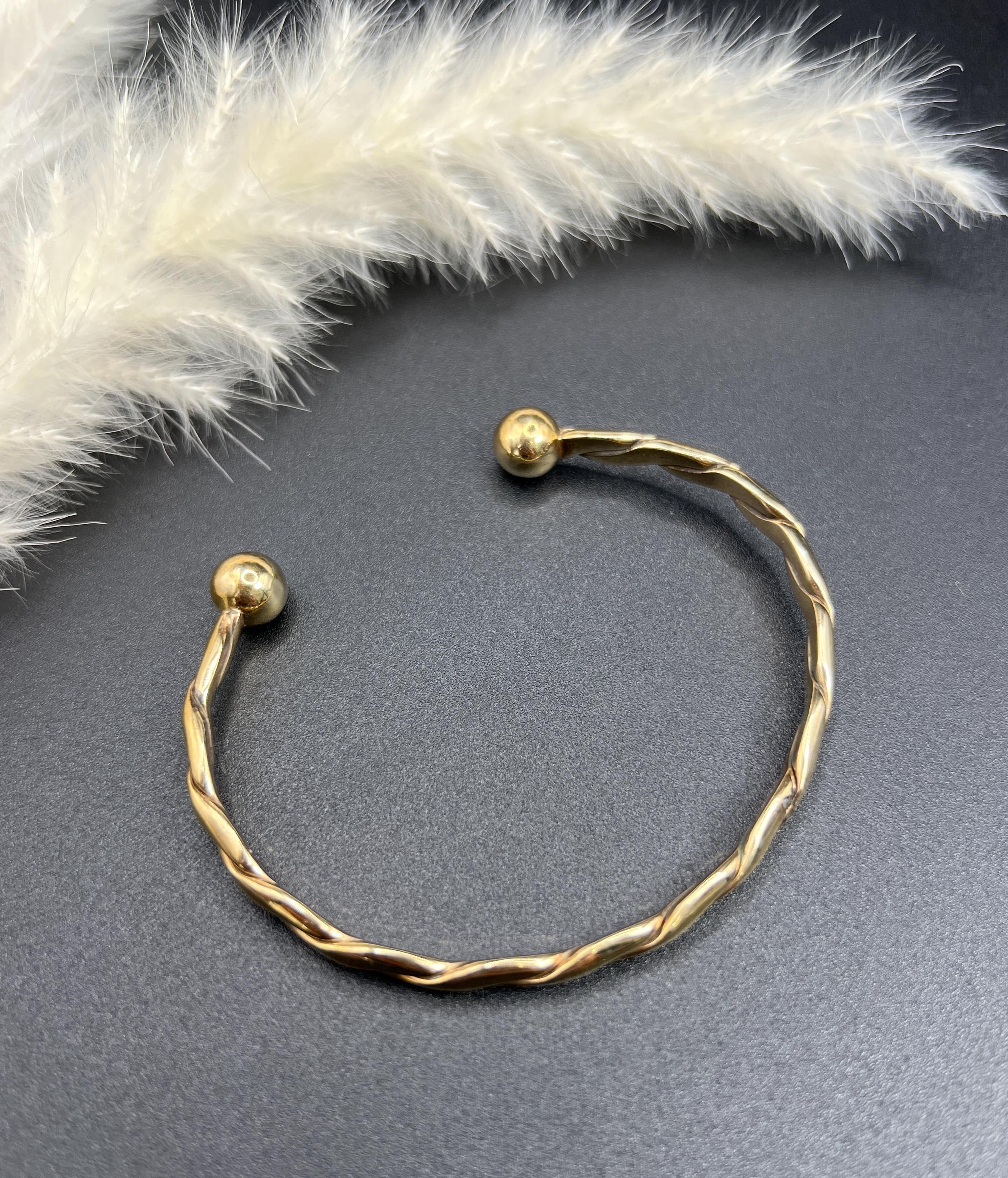 Vintage 9ct Yellow Gold Stamped, 1980s Fancy Twisted Torque Bangle 7