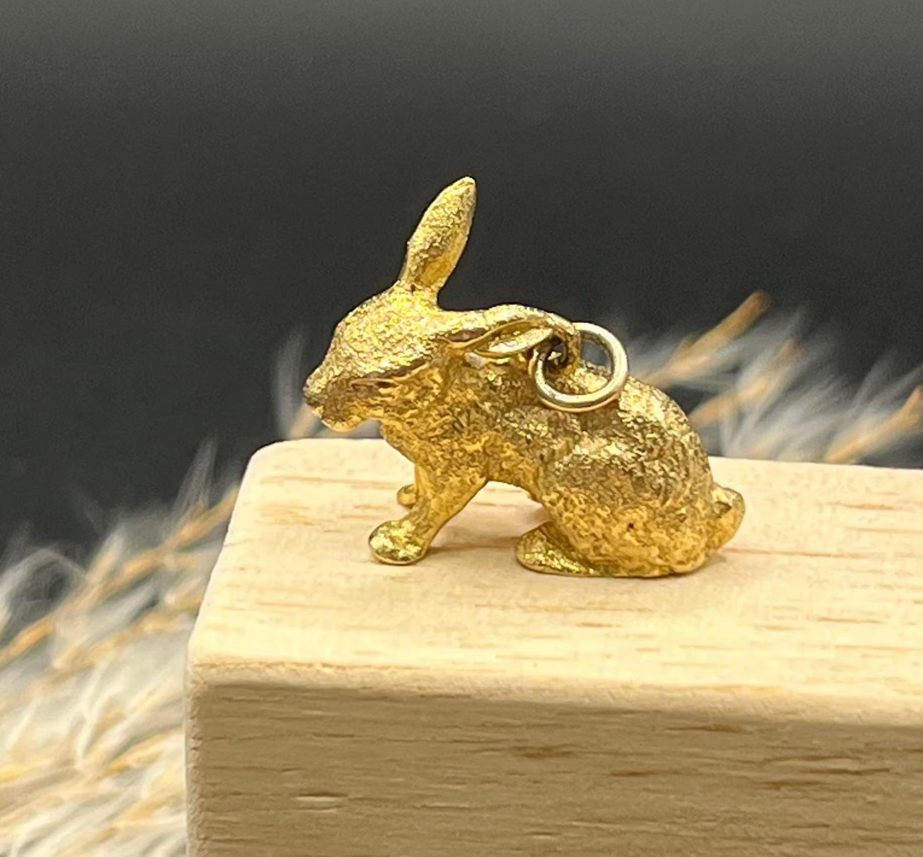 Colgante / Dije Conejo Vintage de Oro Amarillo de 9 ct estampado, años 80 en venta 1