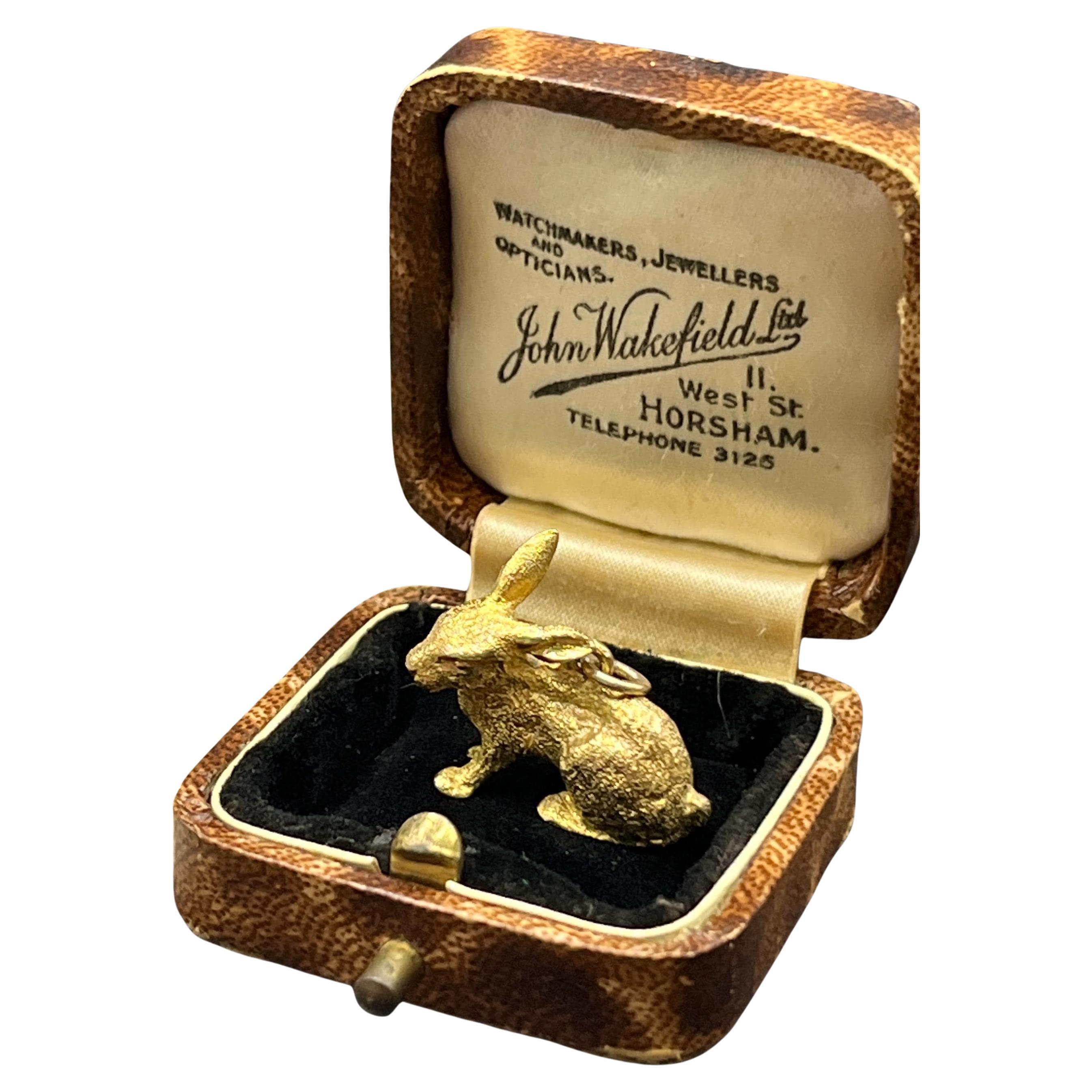 Colgante / Dije Conejo Vintage de Oro Amarillo de 9 ct estampado, años 80 en venta