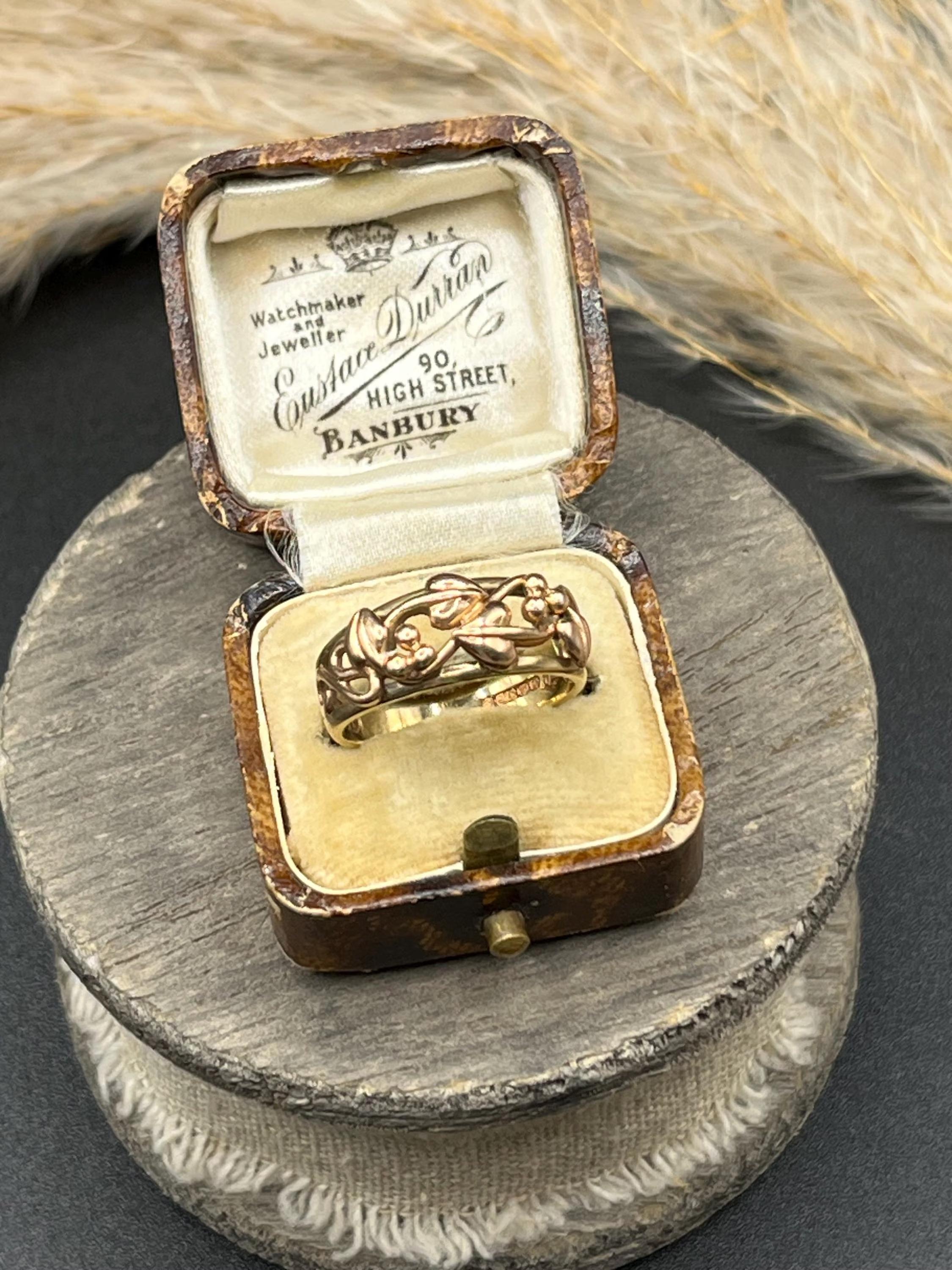 Vintage 9ct Yellow and Rose Gold Welsh Dragon Stamped Band Ring ...