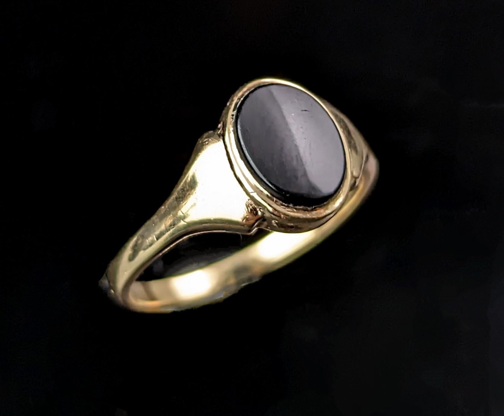 Siegelring aus 9 Karat Gold und Onyx, rosafarbener Ring  (Retro)