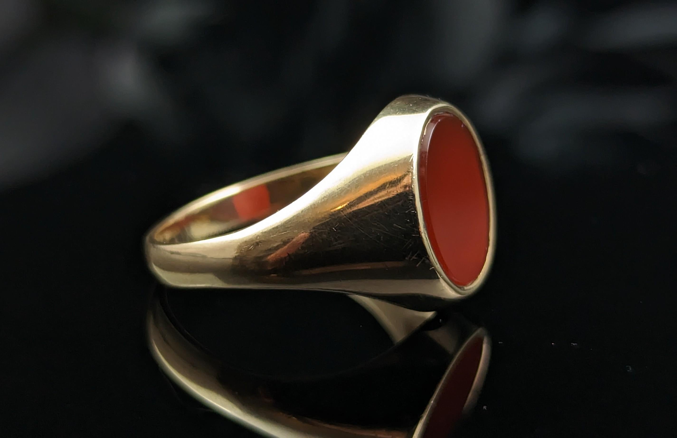 Oval Cut Vintage 9k Gold Carnelian Signet Ring, circa 1980s, Yellow Gold, Pinky Ring