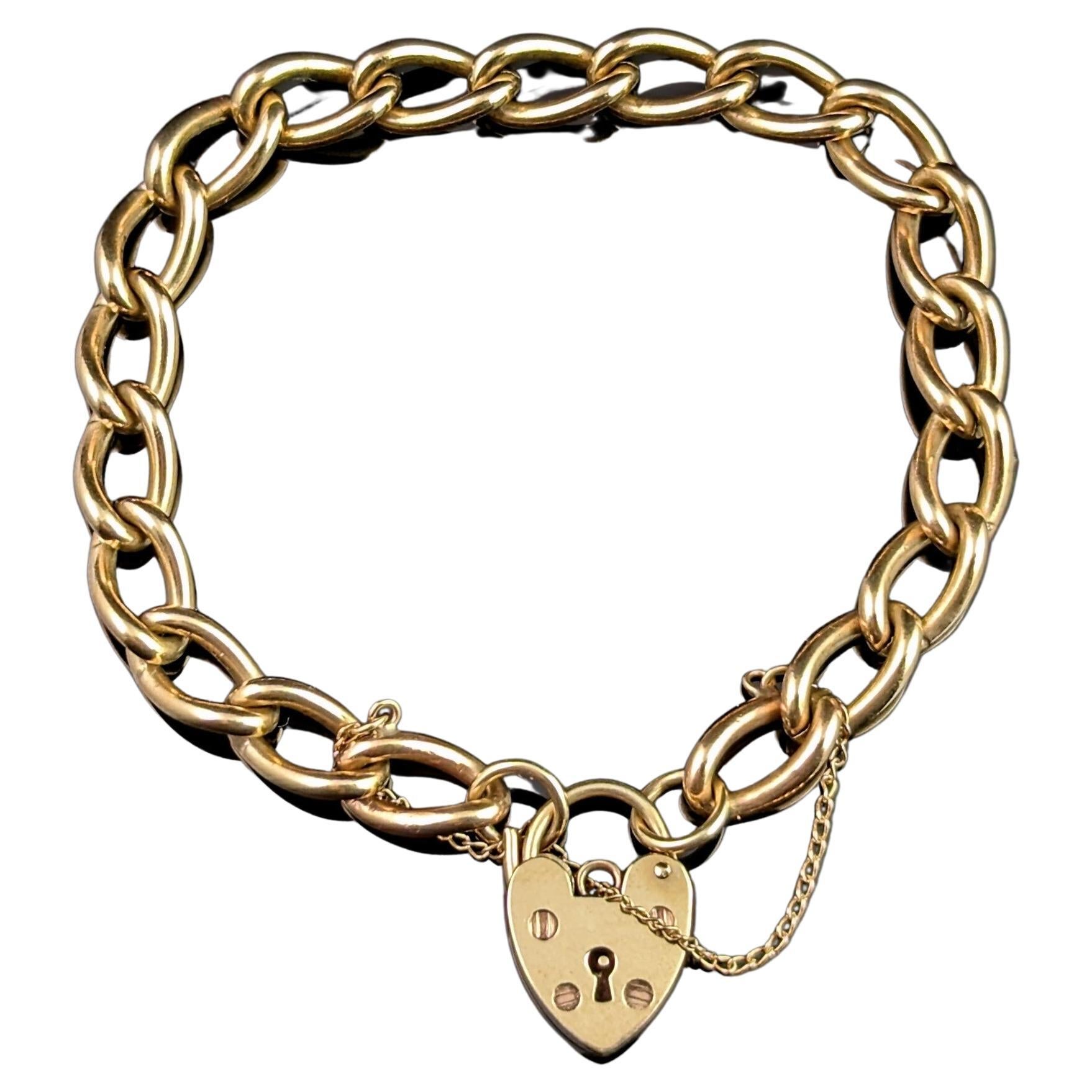Vintage 9k Gold Curb Link Bracelet, Heart Padlock Clasp For Sale 5