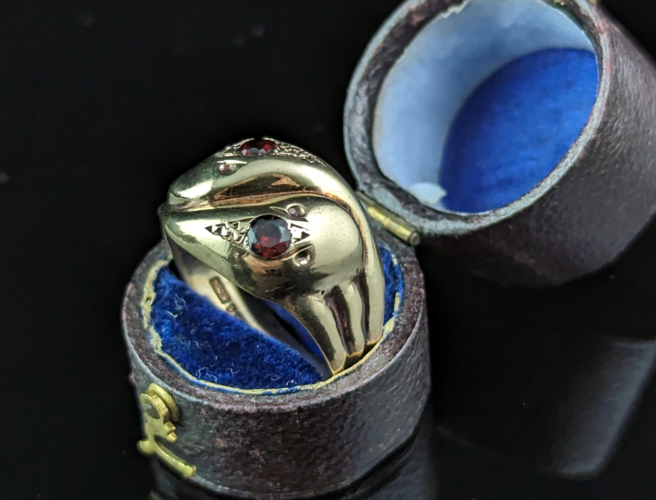 Women's or Men's Vintage 9k gold double snake ring, Garnet, Victorian style 