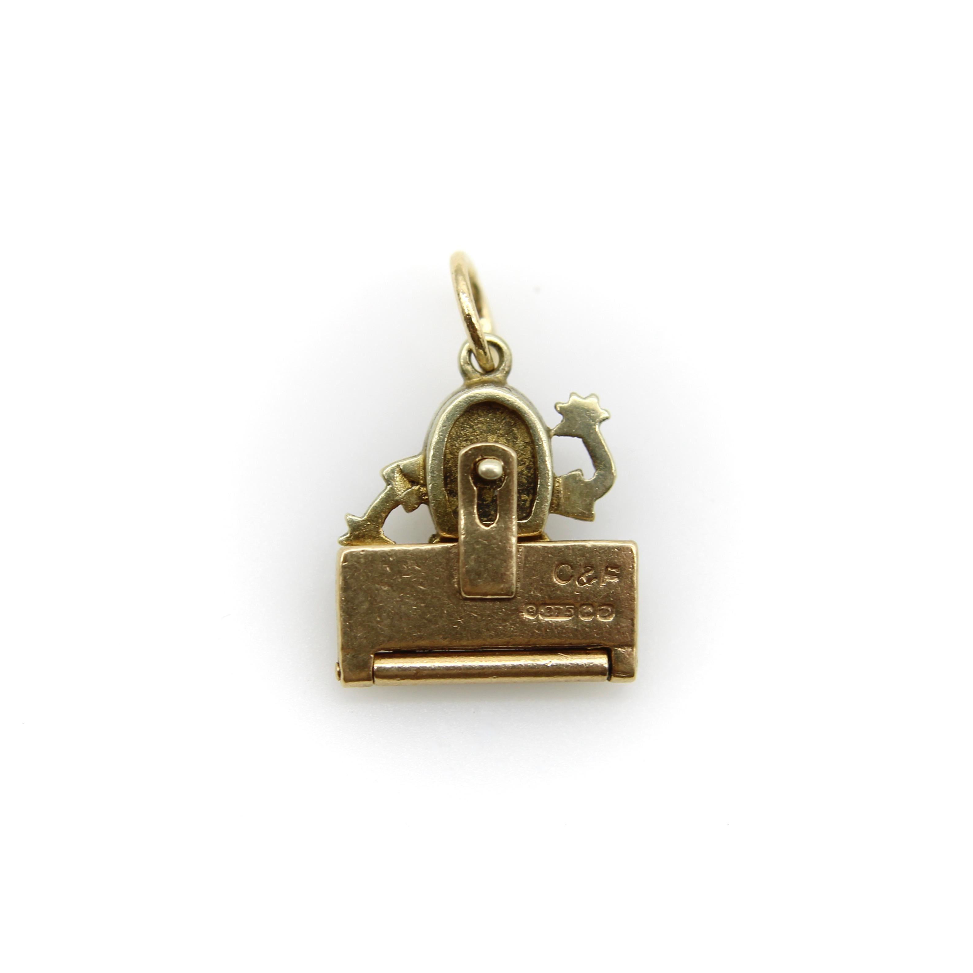 Vintage 9K Gold Enamel Articulated Humpty Dumpty Charm or Pendant 4