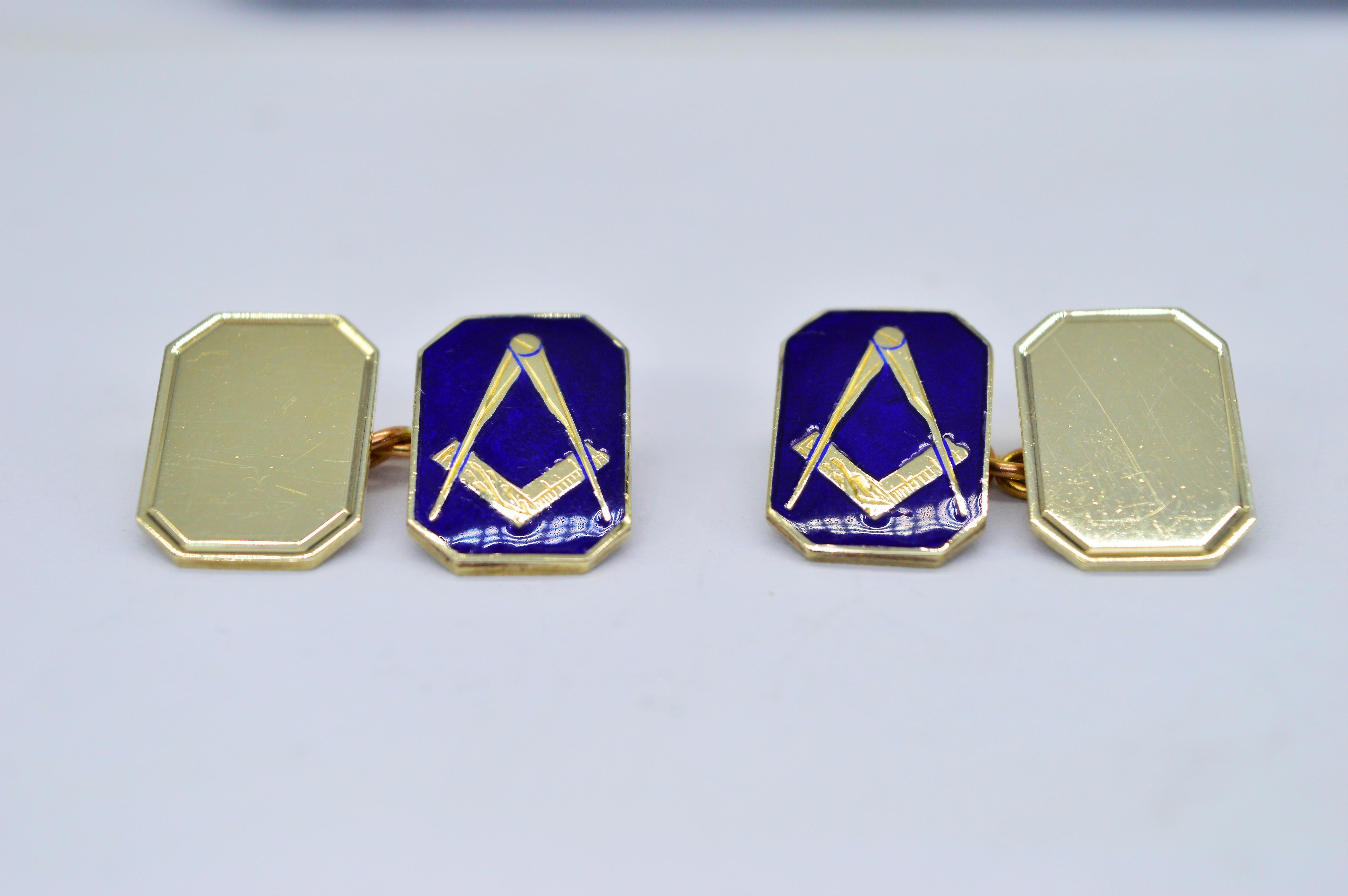 A set of 9ct gold cufflinks 

Featuring a Freemason blue enamel design

9.18g

We have sold to the set of Hit shows like Peaky Blinders and Outlander as well as to Buckingham Palace so our items are truly fit for royalty.

Through a decade of