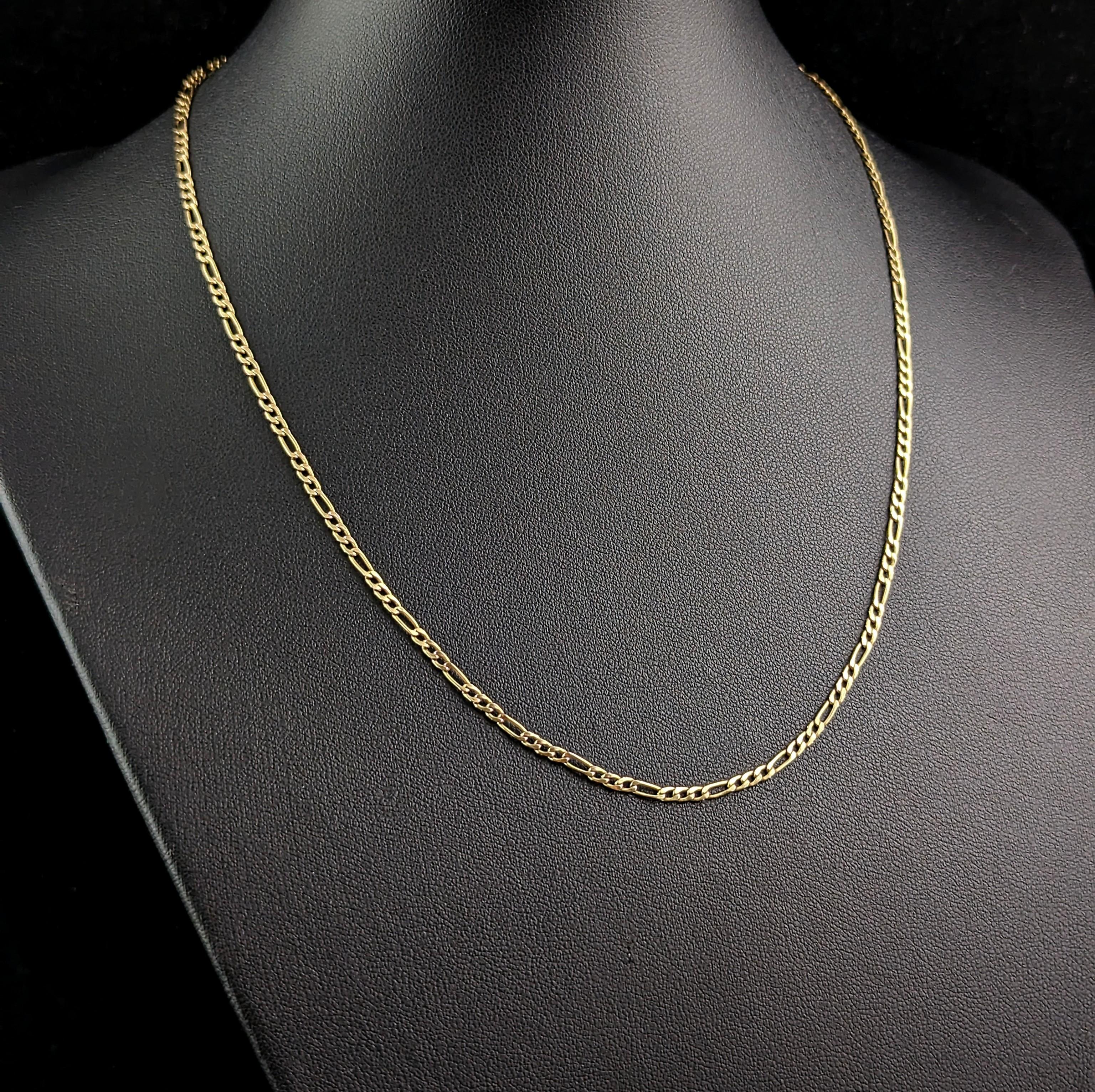 Vintage 9k gold Figaro link chain necklace  In Good Condition For Sale In NEWARK, GB