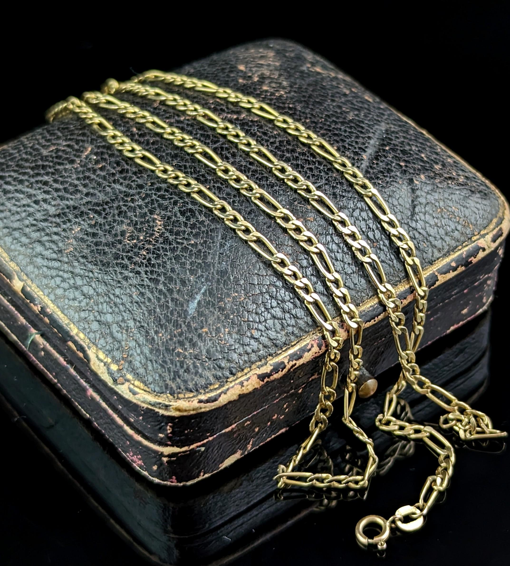 Vintage 9k gold Figaro link chain necklace  For Sale 4